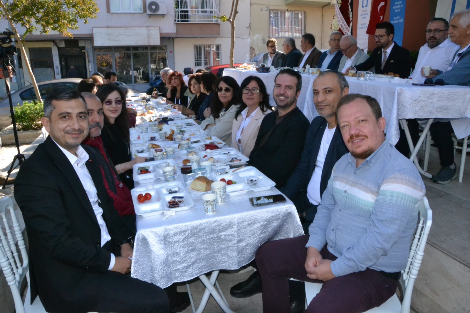 Manisa’da Dünya Mimarlık Günü Duygusal Anlarla Kutlandı (4)