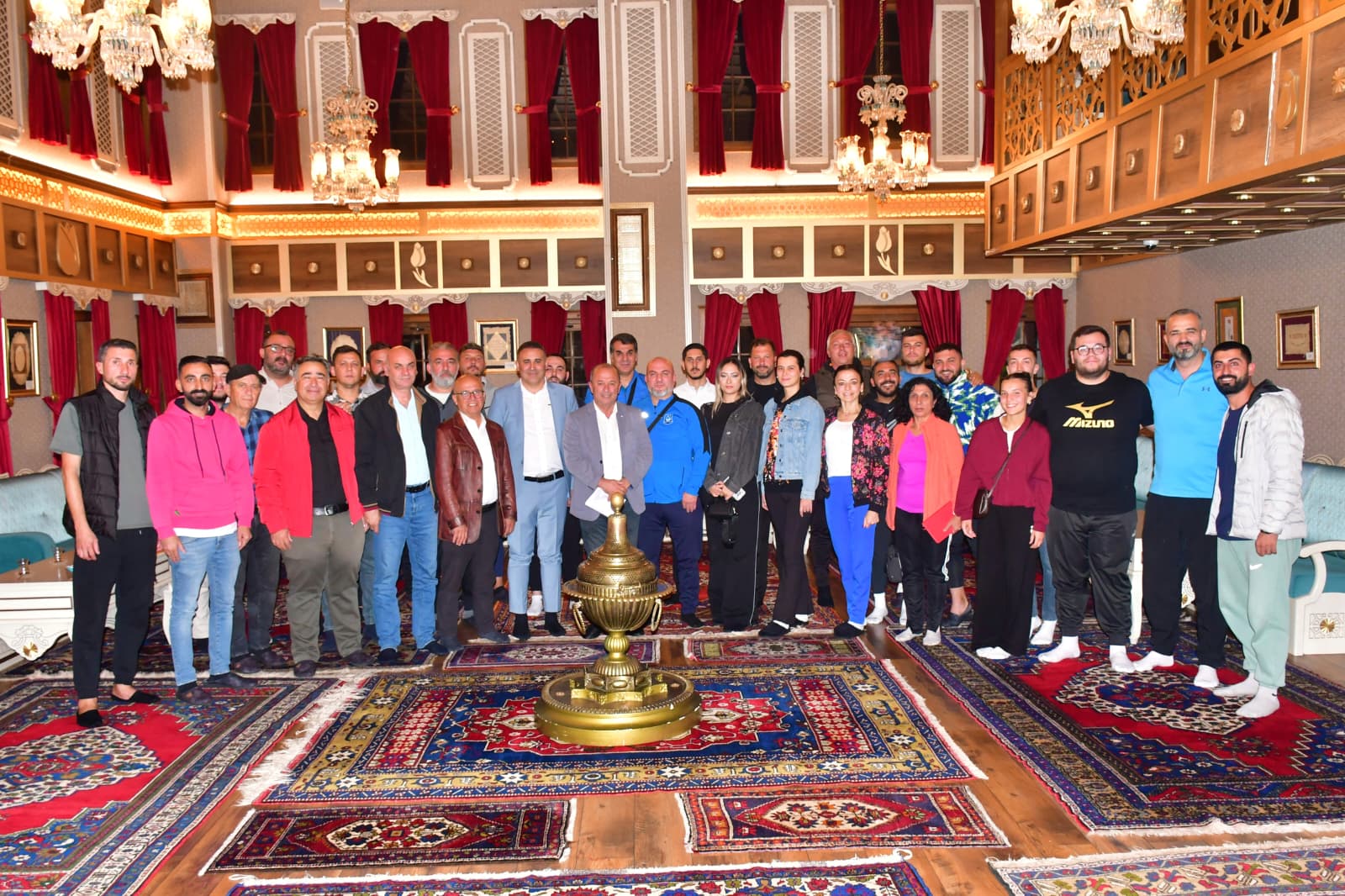 Yunusemre’de spora yeni vizyon: Gençlik ve spor için yol haritası belirlendi