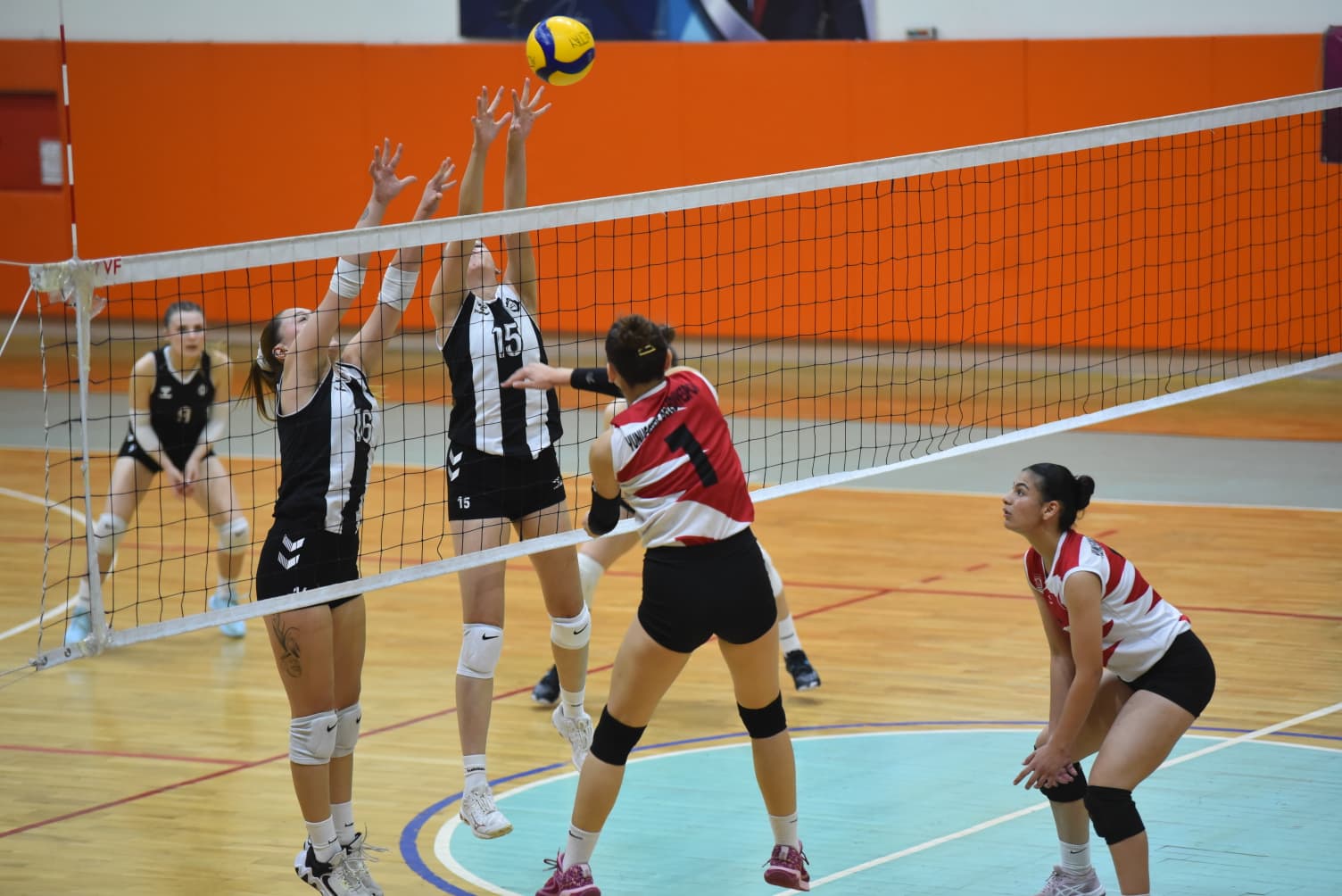 Yunusemreli sultanlardan tarihi galibiyet!