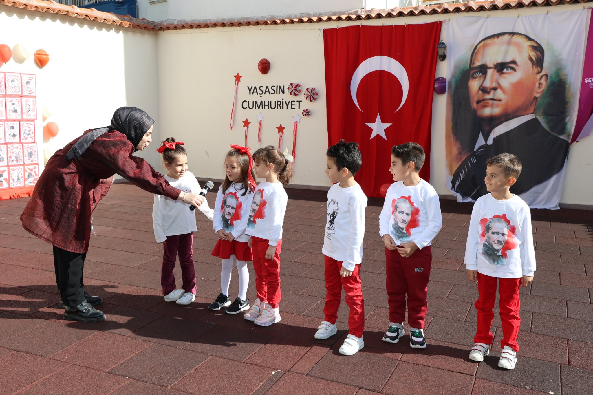 Manisa’da çocuk evlerinde Cumhuriyet coşkusu