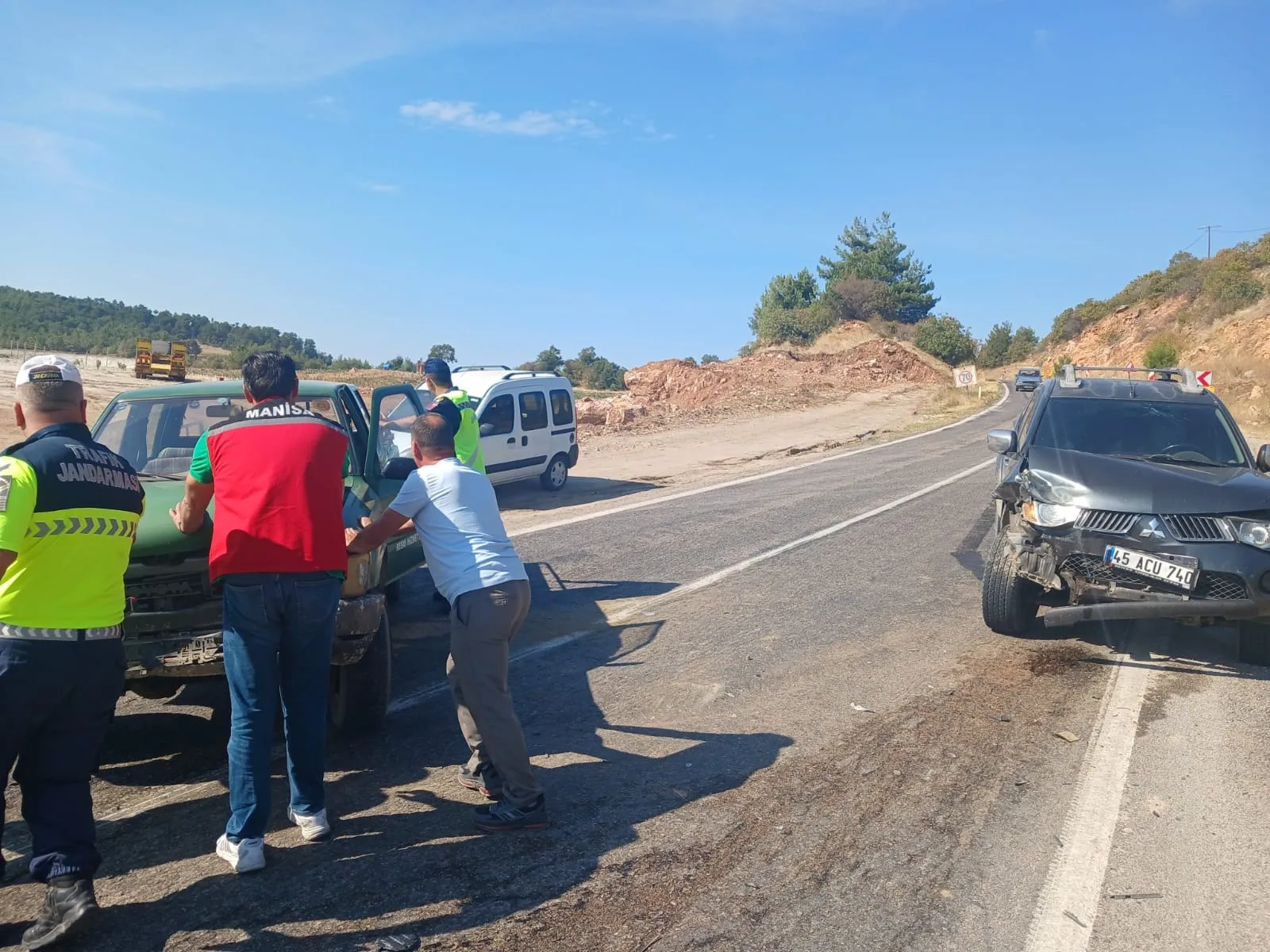 Manisa’da veteriner hekimler kaza geçirdi!