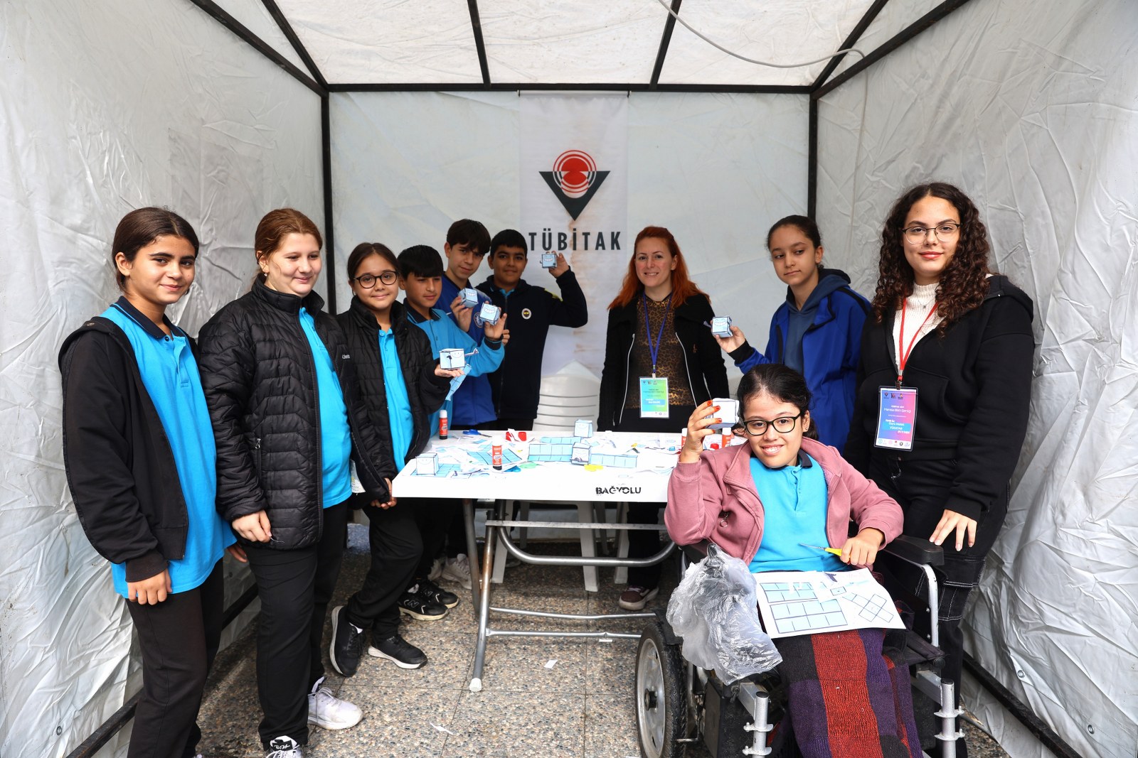 Manisa'da bilim şenliği kapılarını açtı