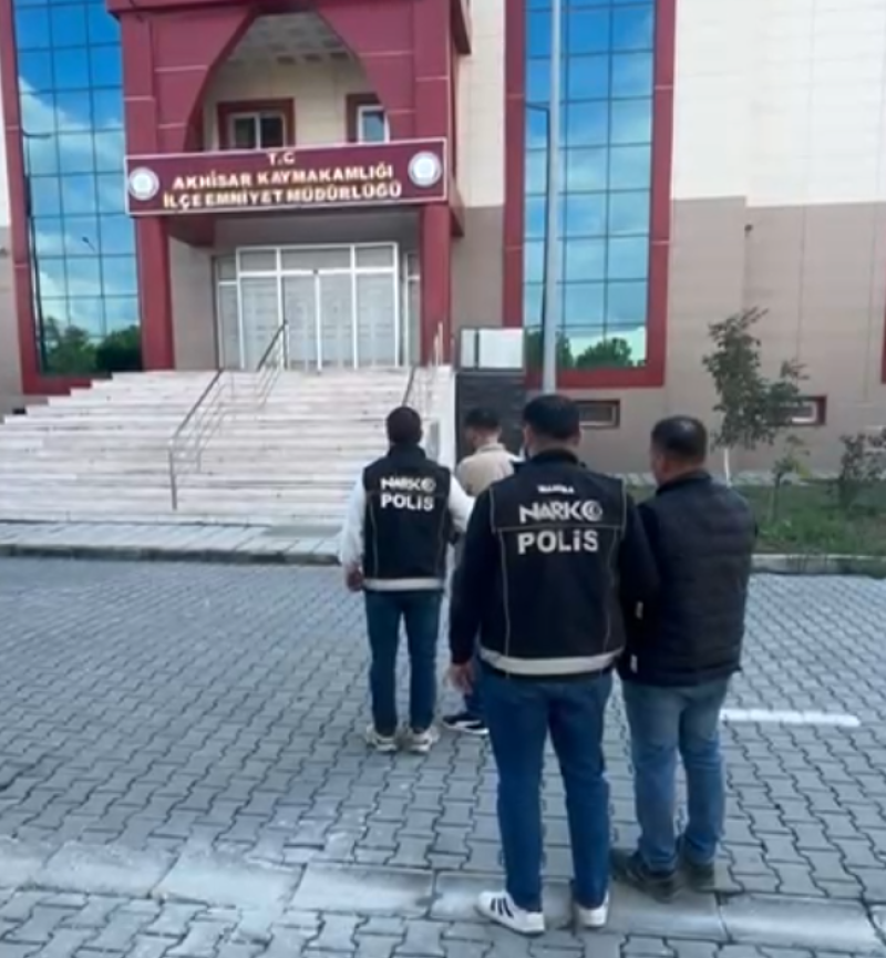 Manisa’da zehir tacirlerine bir darbe daha: İki şüpheli tutuklandı!