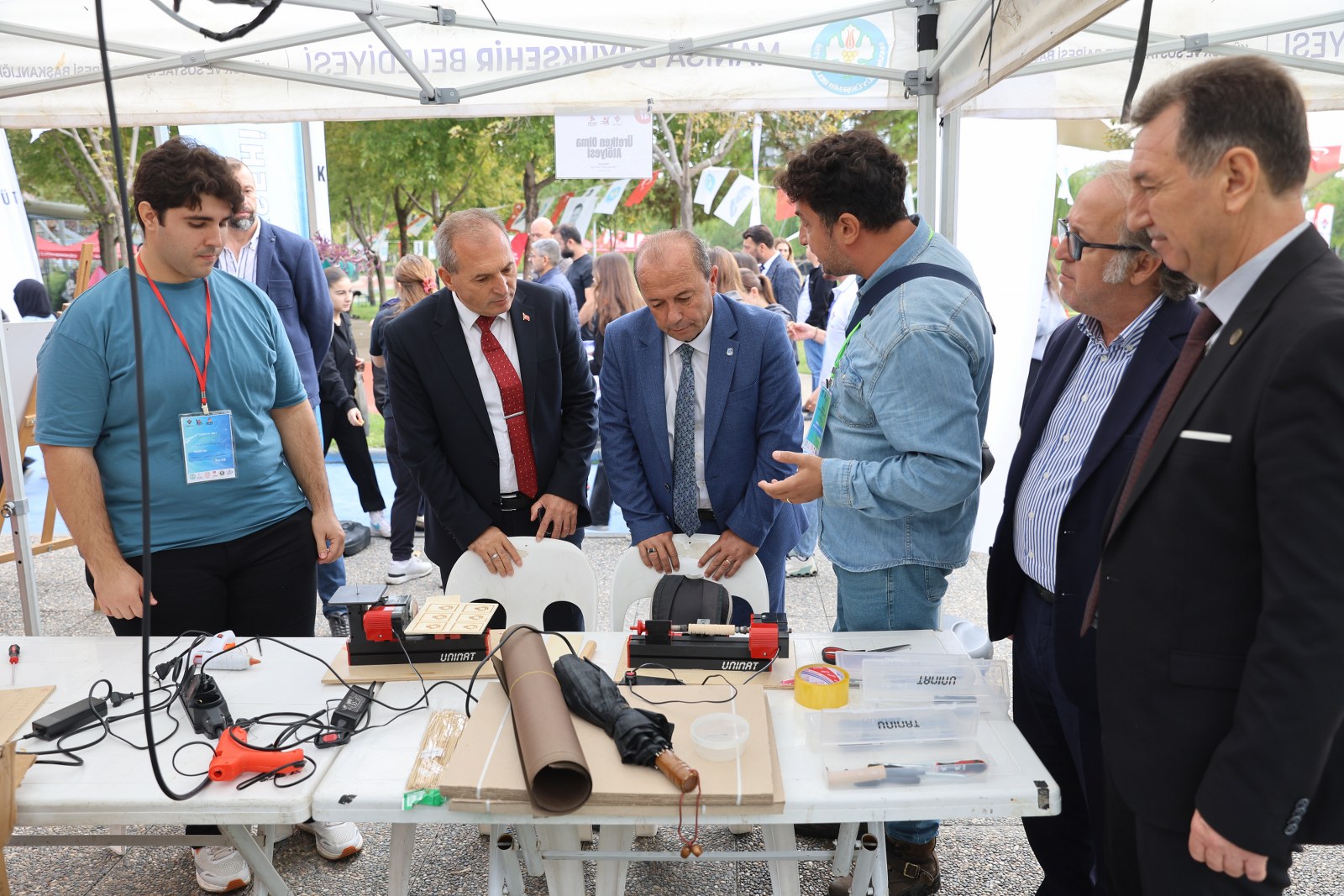Manisa'da bilim şenliği kapılarını açtı