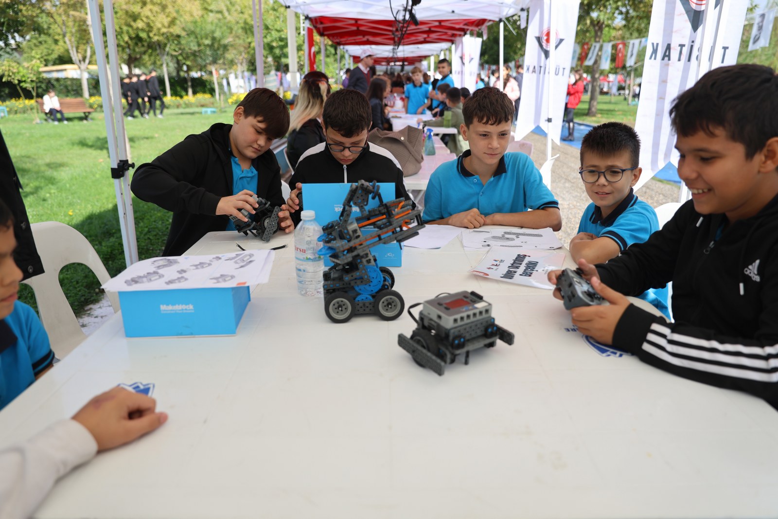 Manisa'da bilim şenliği kapılarını açtı