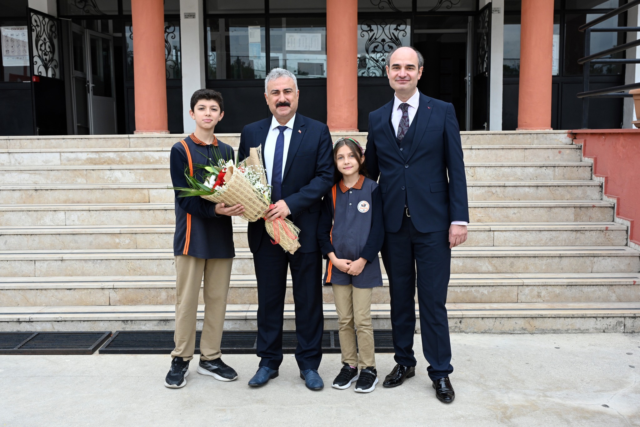 Manisa Emniyet Müdürü Aktaş’tan okul ziyaretleri: “Gençlerimizin huzuru önceliğimiz”