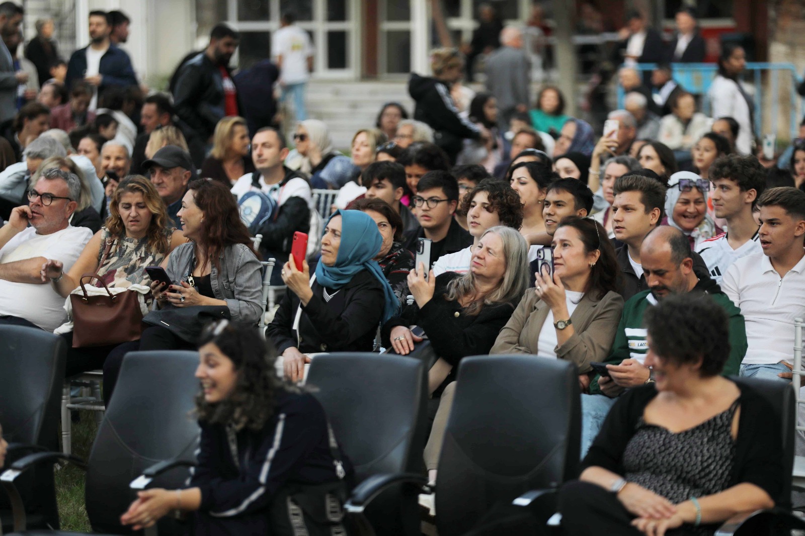 Akhisar'da lezzet rüzgarı esti