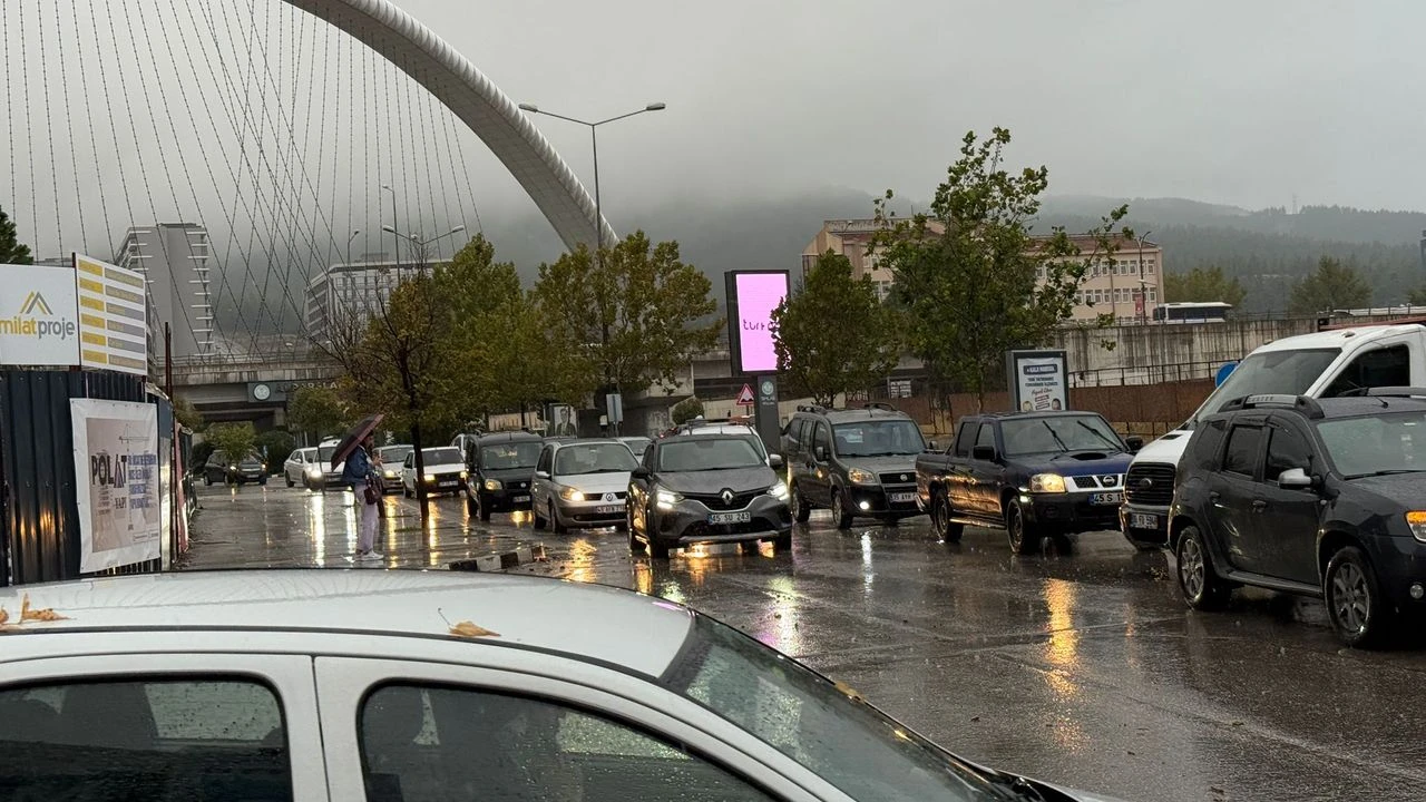 Manisa’yı kilitleyen sorun: “Kalıcı çözüm için cesaret, vizyon ve ortak akıl şart”