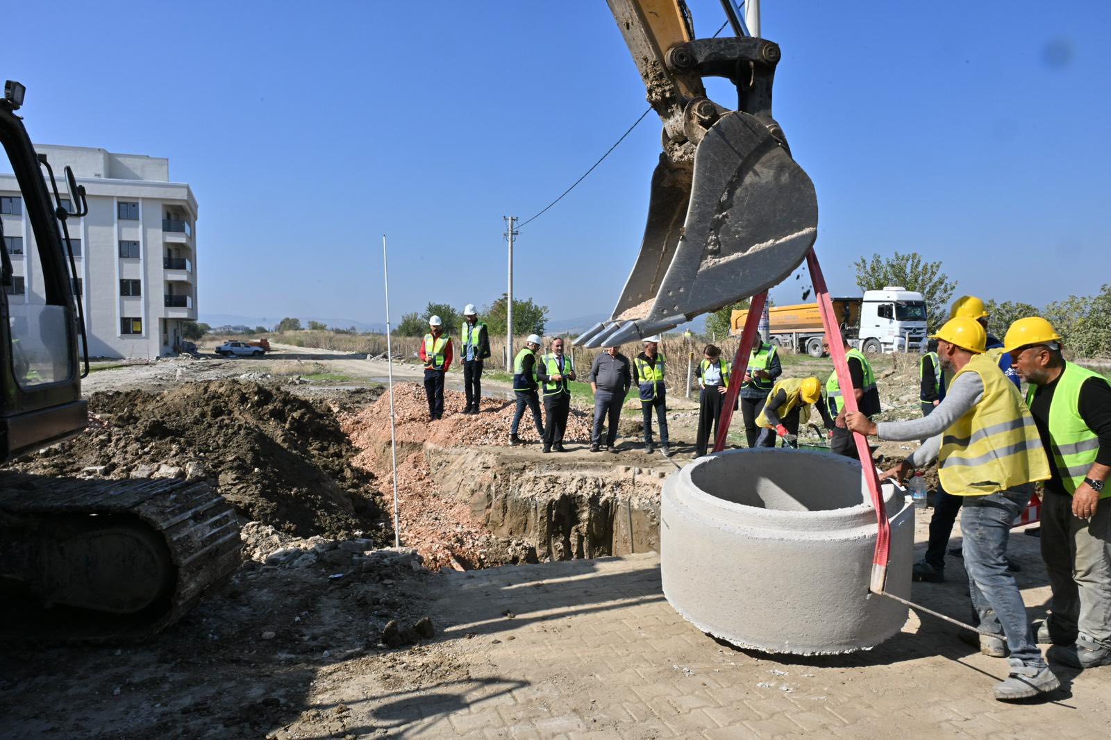 Muradiye küllerinden doğuyor: Altyapı projesine ilk kepçe vuruldu!