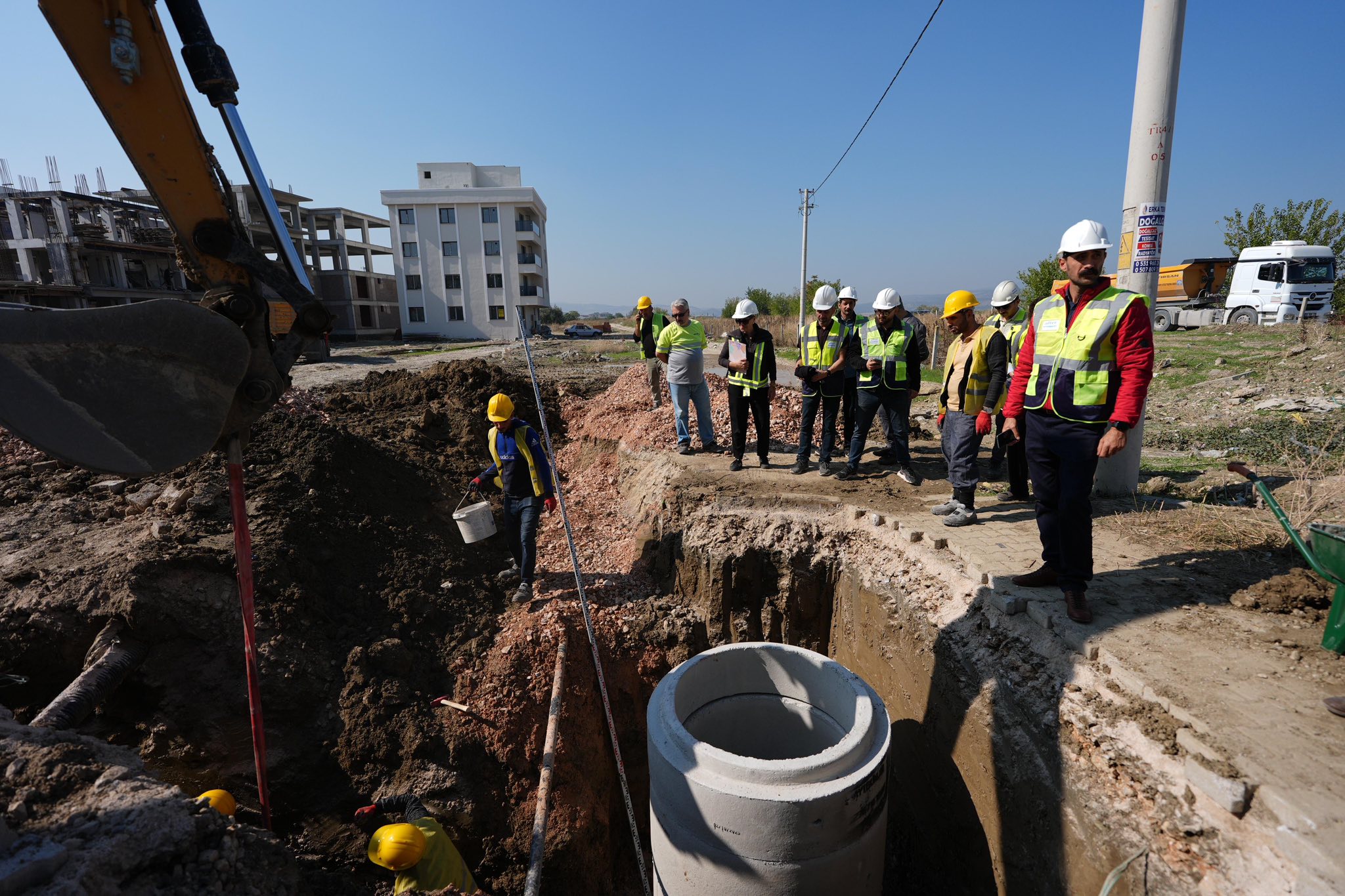 Muradiye küllerinden doğuyor: Altyapı projesine ilk kepçe vuruldu!