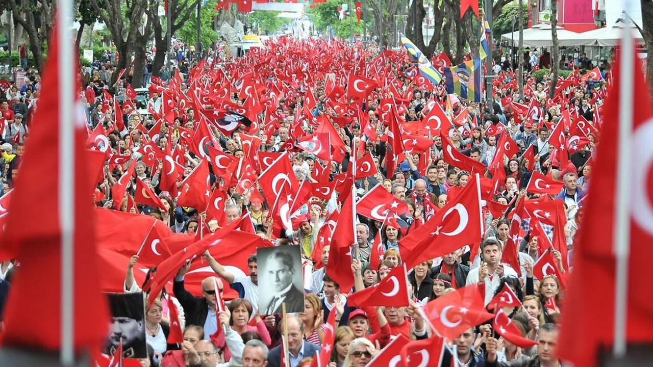 29 Ekim Cumhuriyet Bayramı tatili başlıyor: 28 Ekim tatil olacak mı?