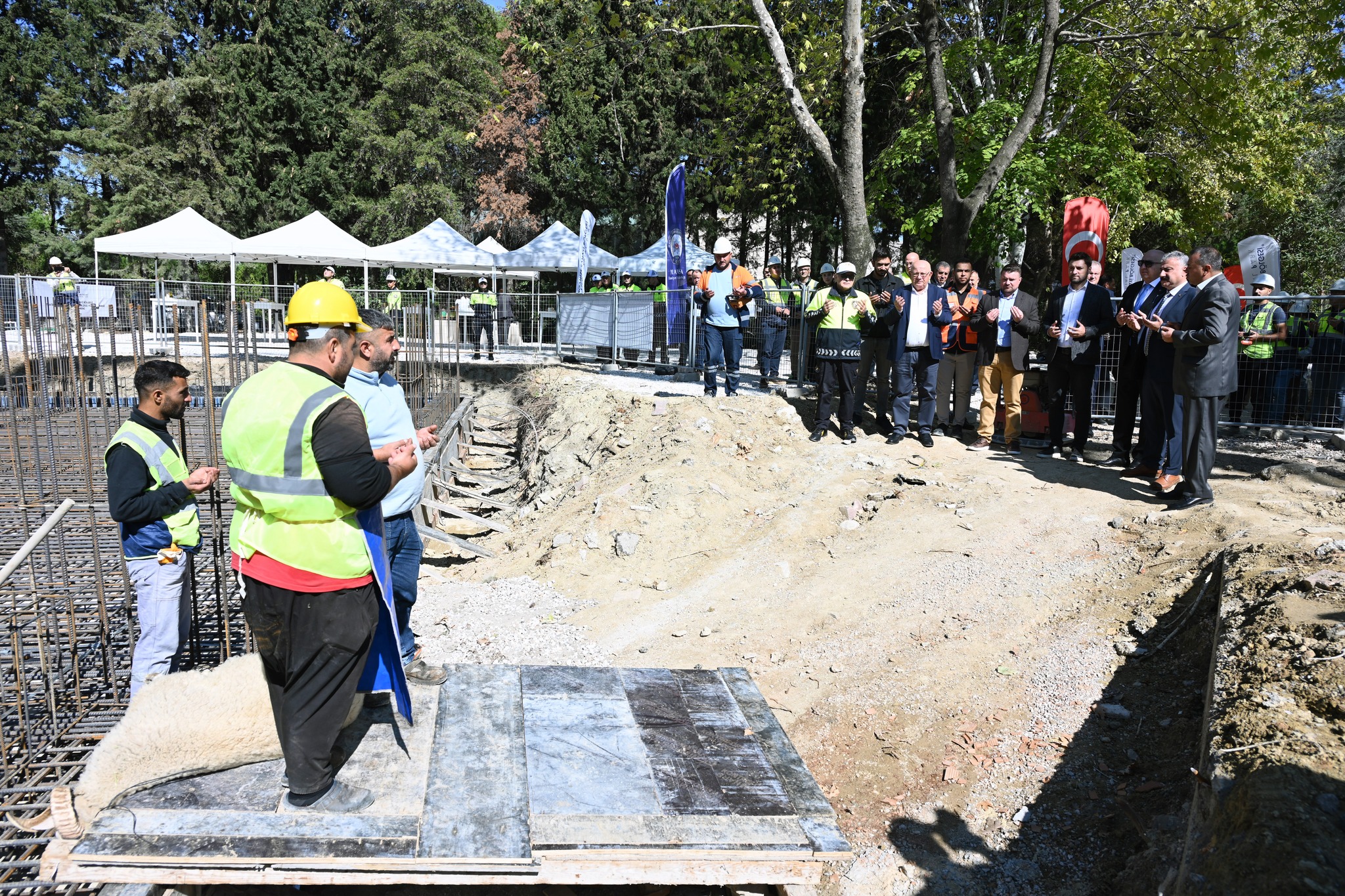 Manisa Şehzadeler’de pembe farkındalık: “Erken teşhis umut olur”