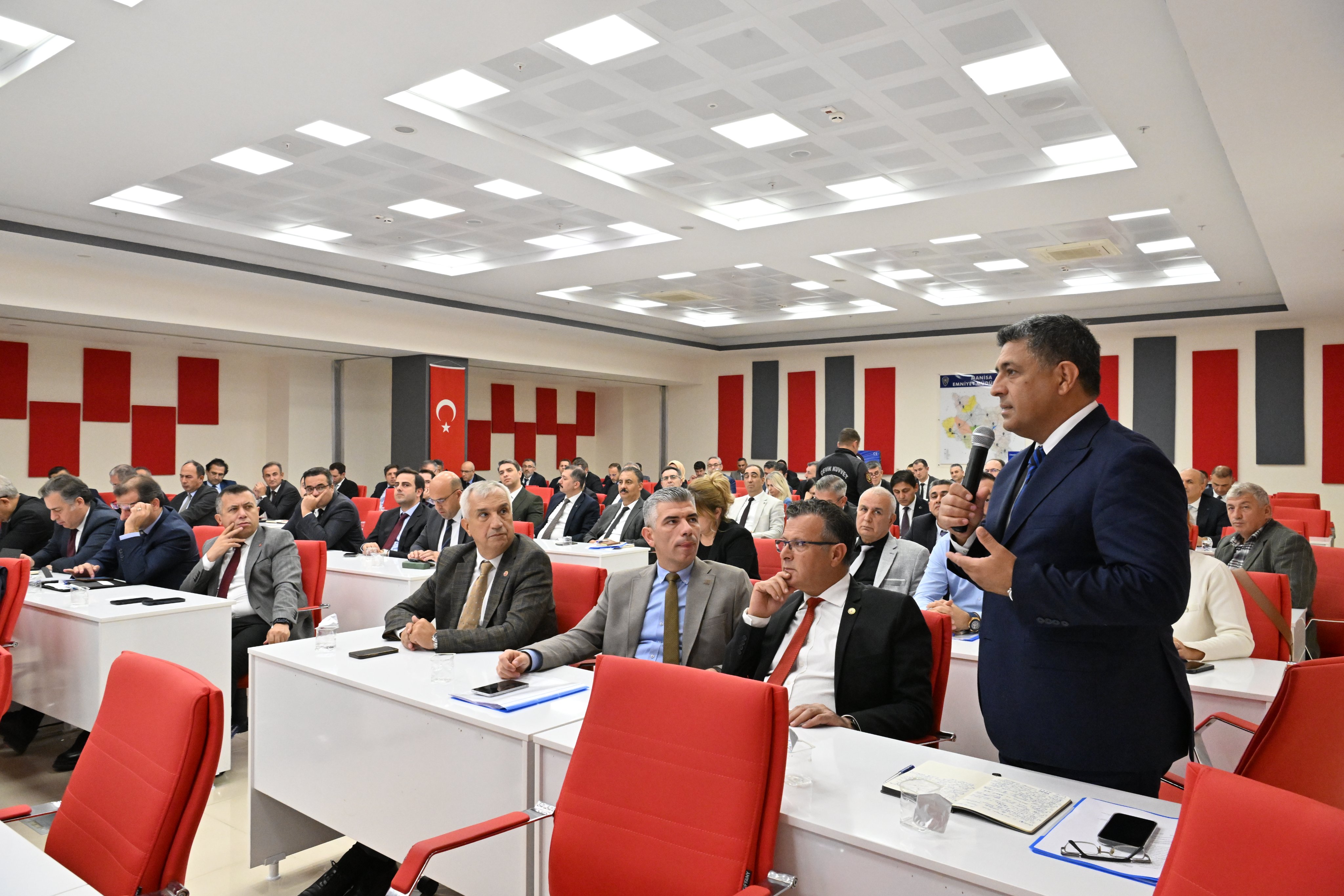 Manisa’da savunma ve kamu yatırımlarında güçlü adımlar