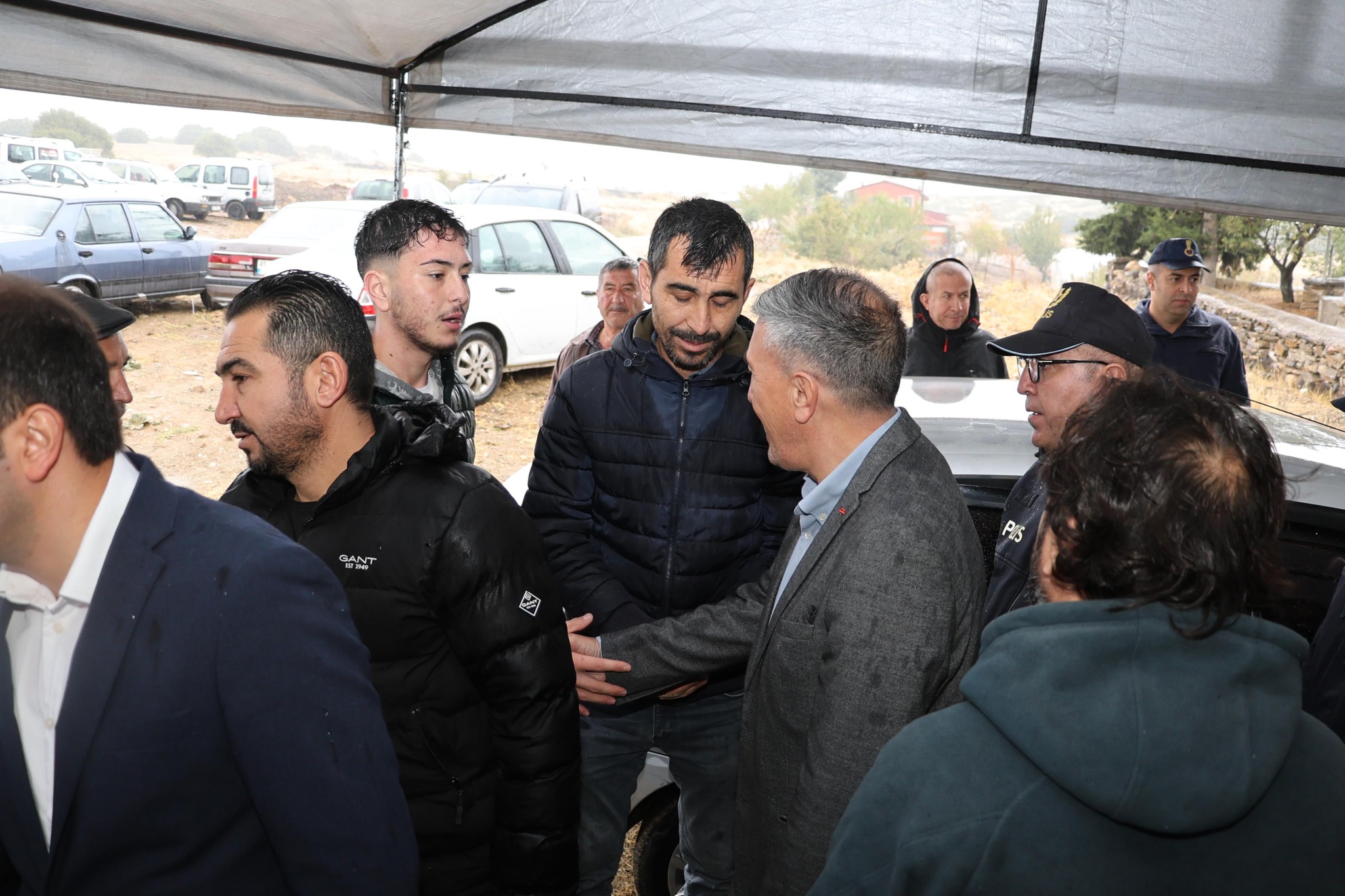 Manisa’da şehit babası son yolculuğuna uğurlandı