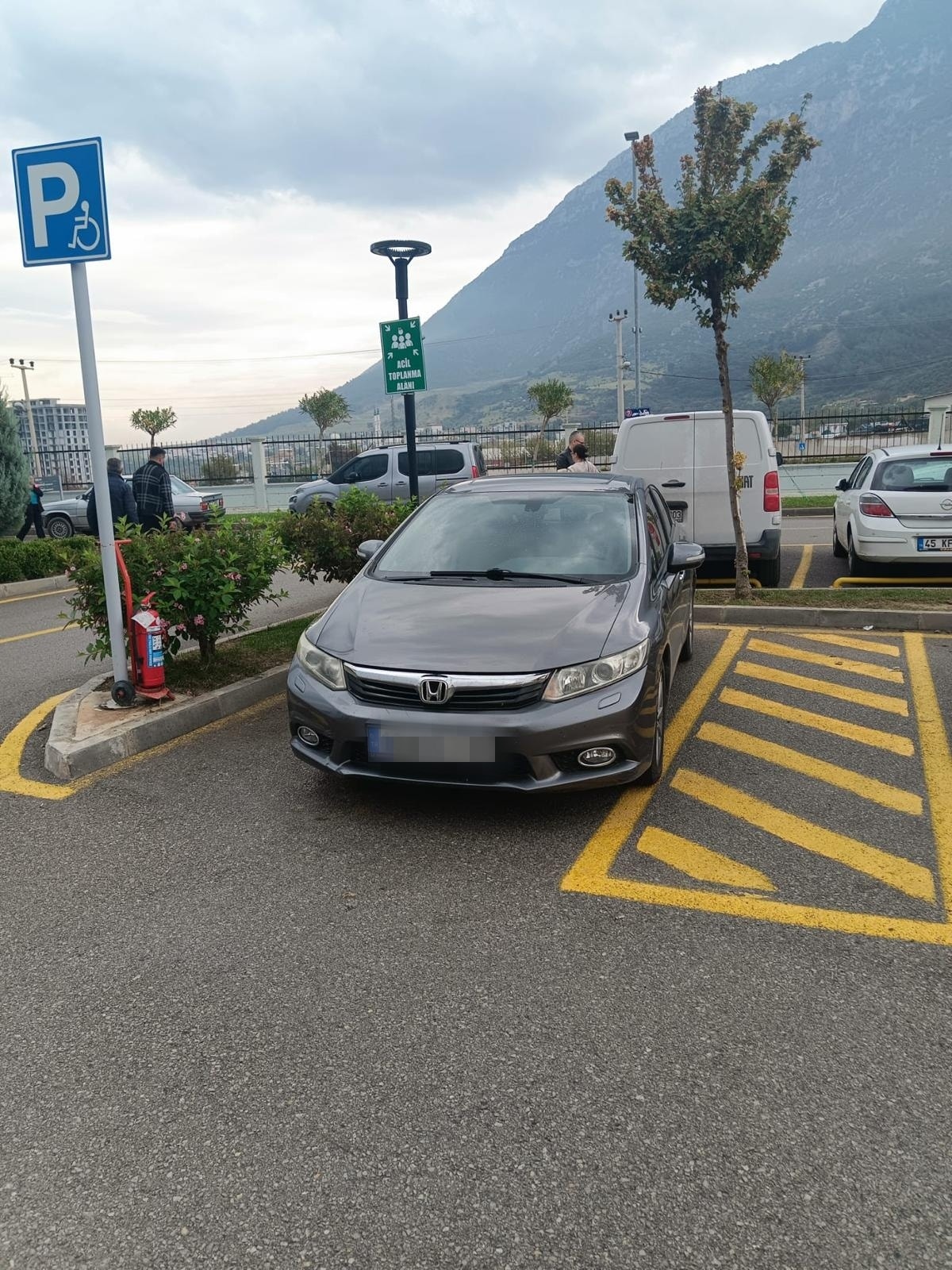 Manisa’da emniyetten park yerlerine sıkı denetim