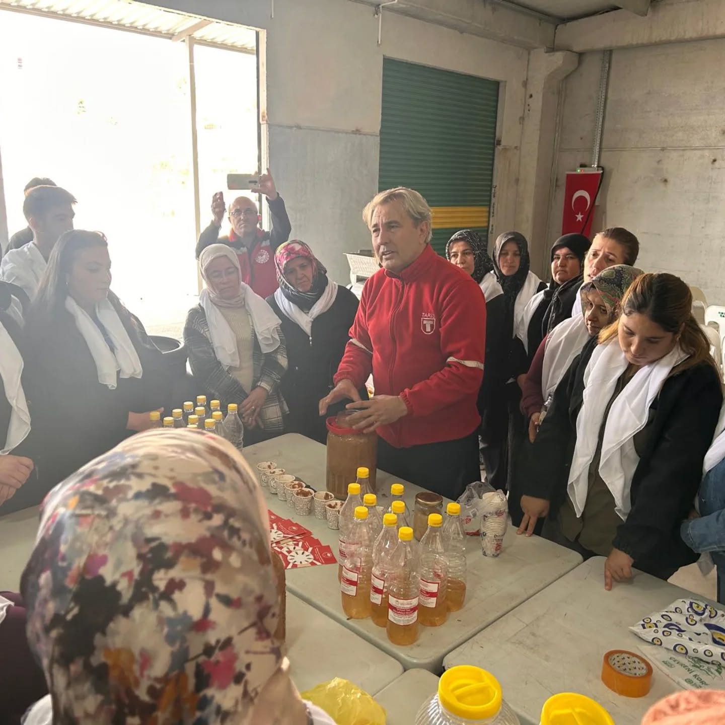 Manisa’da kadınlardan zararlılara karşı doğal çözüm