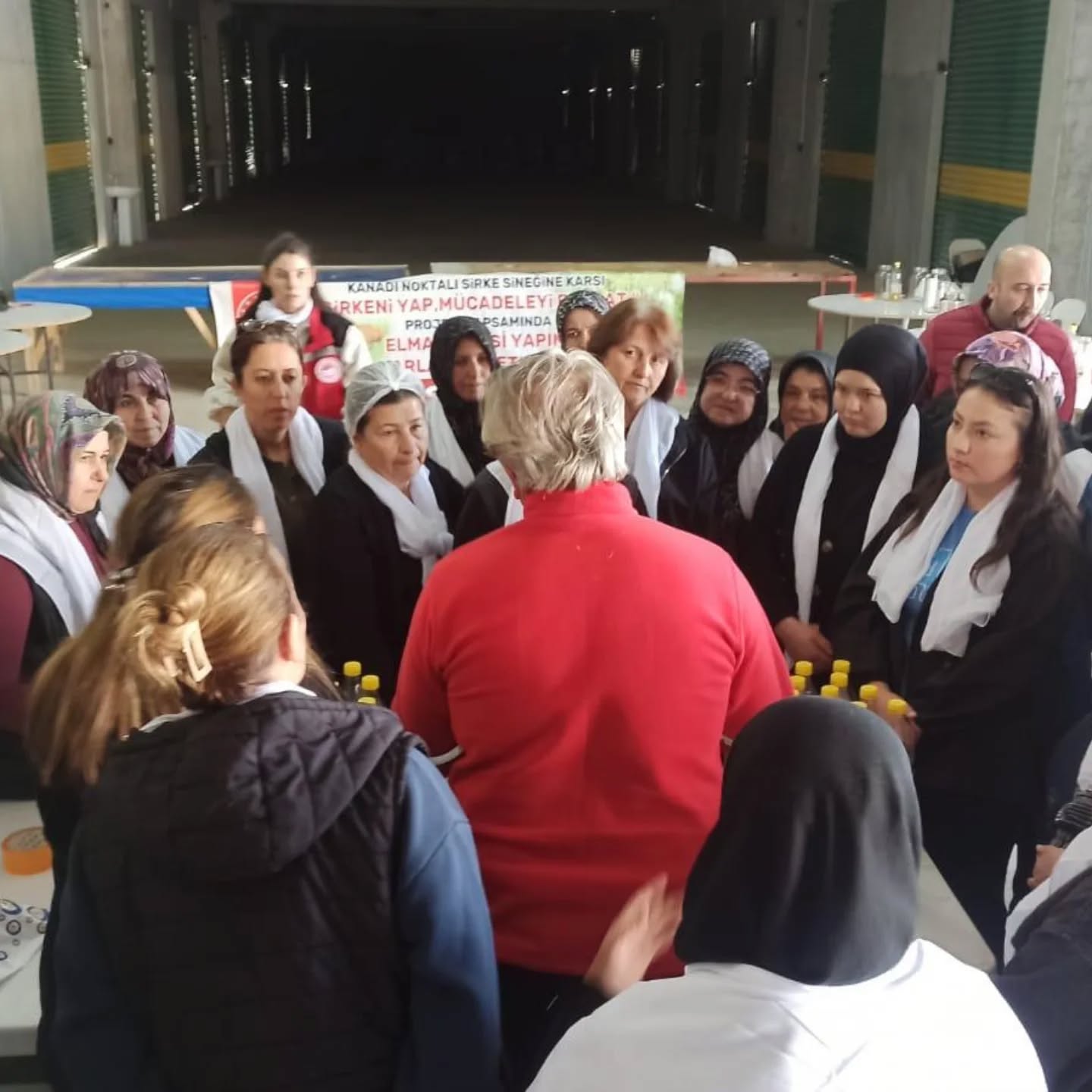 Manisa’da kadınlardan zararlılara karşı doğal çözüm