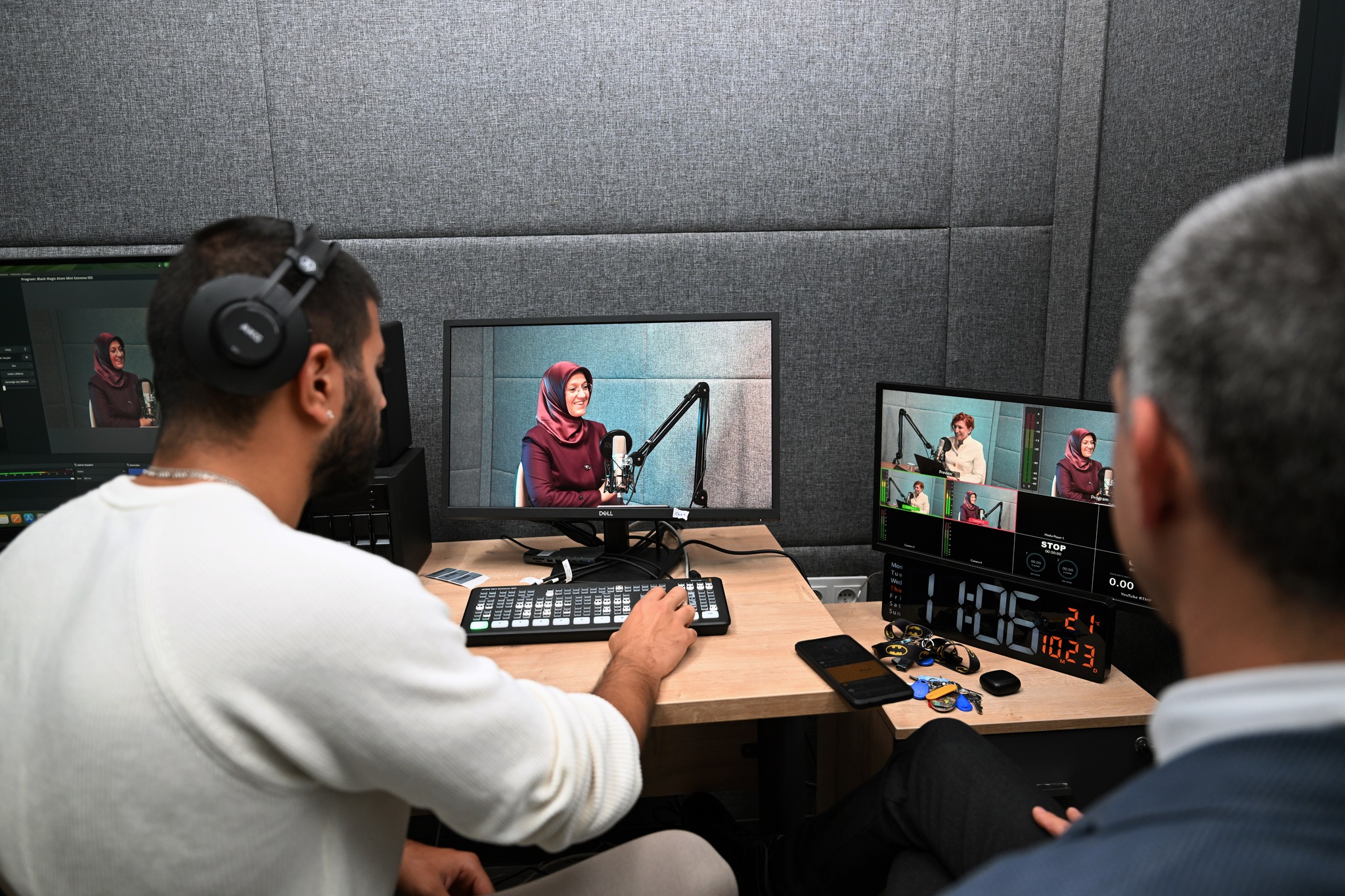 Manisa CBÜ İletişim Fakültesi’ne stüdyo ve MCBÜ Radyosu açıldı