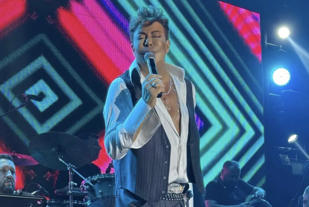 Ünlü isim sevenlerini üzdü: Fatih Ürek kalp krizi geçirdi!