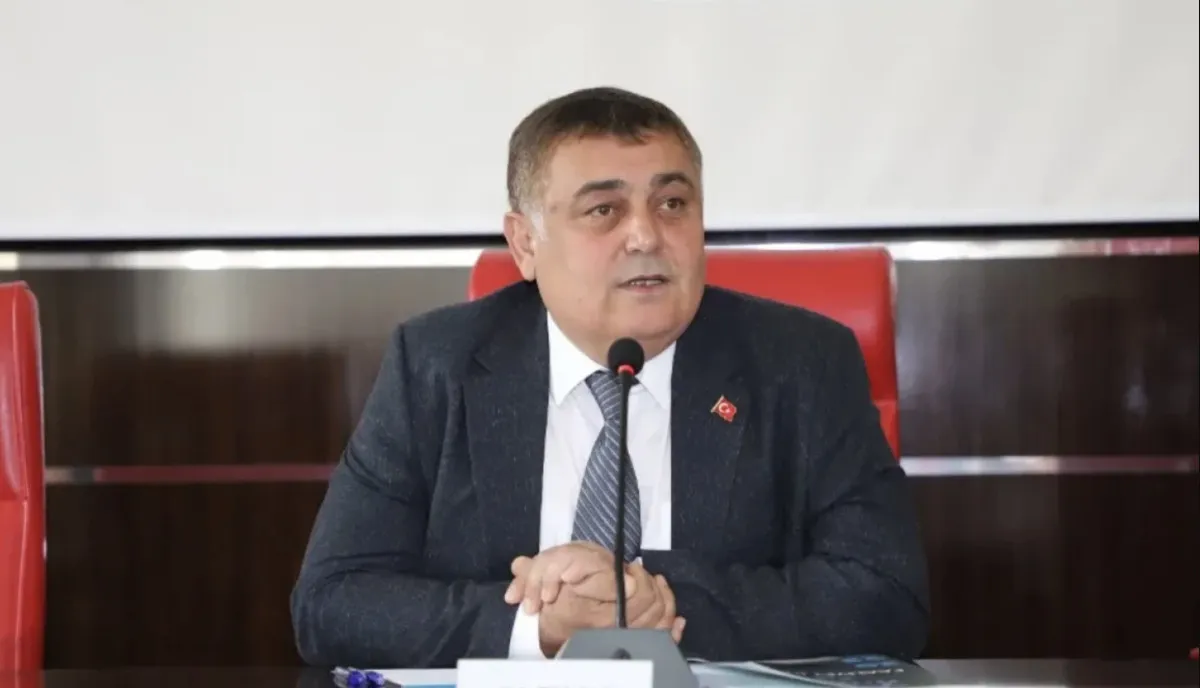 CHP’den istifa etmişti: Bir Belediye Başkanı daha AK Parti’ye geçiyor