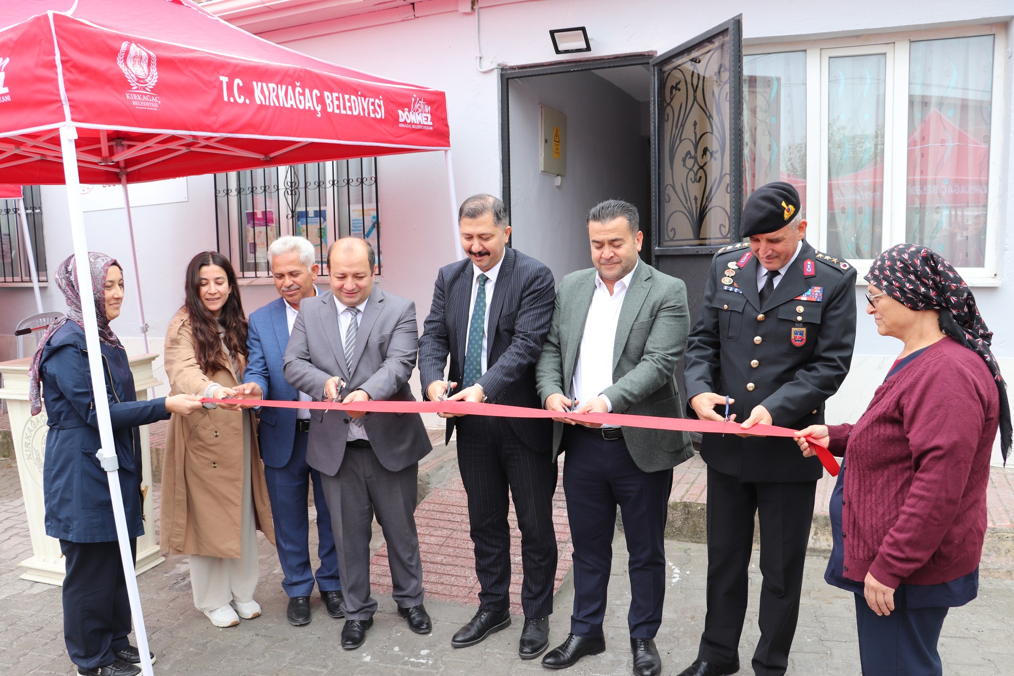 Manisa’da yeni yatırım: O ilçeye Sağlık Evi açıldı!