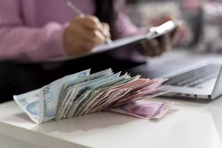Emekliyi sevindiren haber: Promosyon tutarlarında bankalar yarışa girdi!
