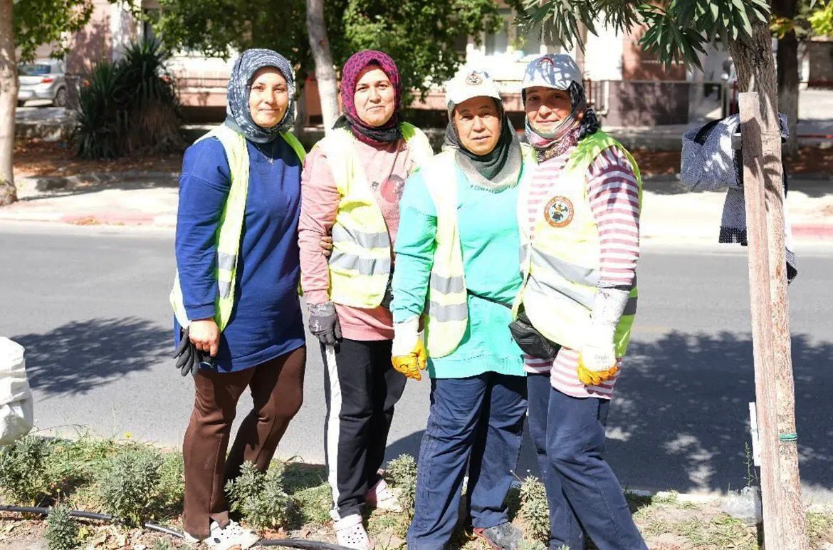 Manisa’nın kadınlarıyla yollar çiçek açıyor