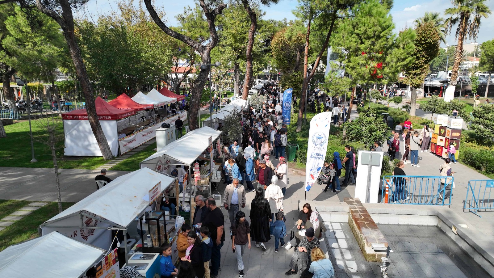 Akhisar'da lezzet rüzgarı esti