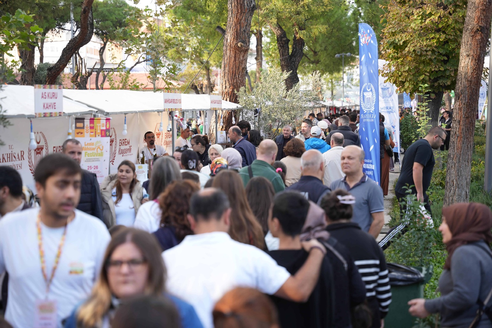 Akhisar'da lezzet rüzgarı esti