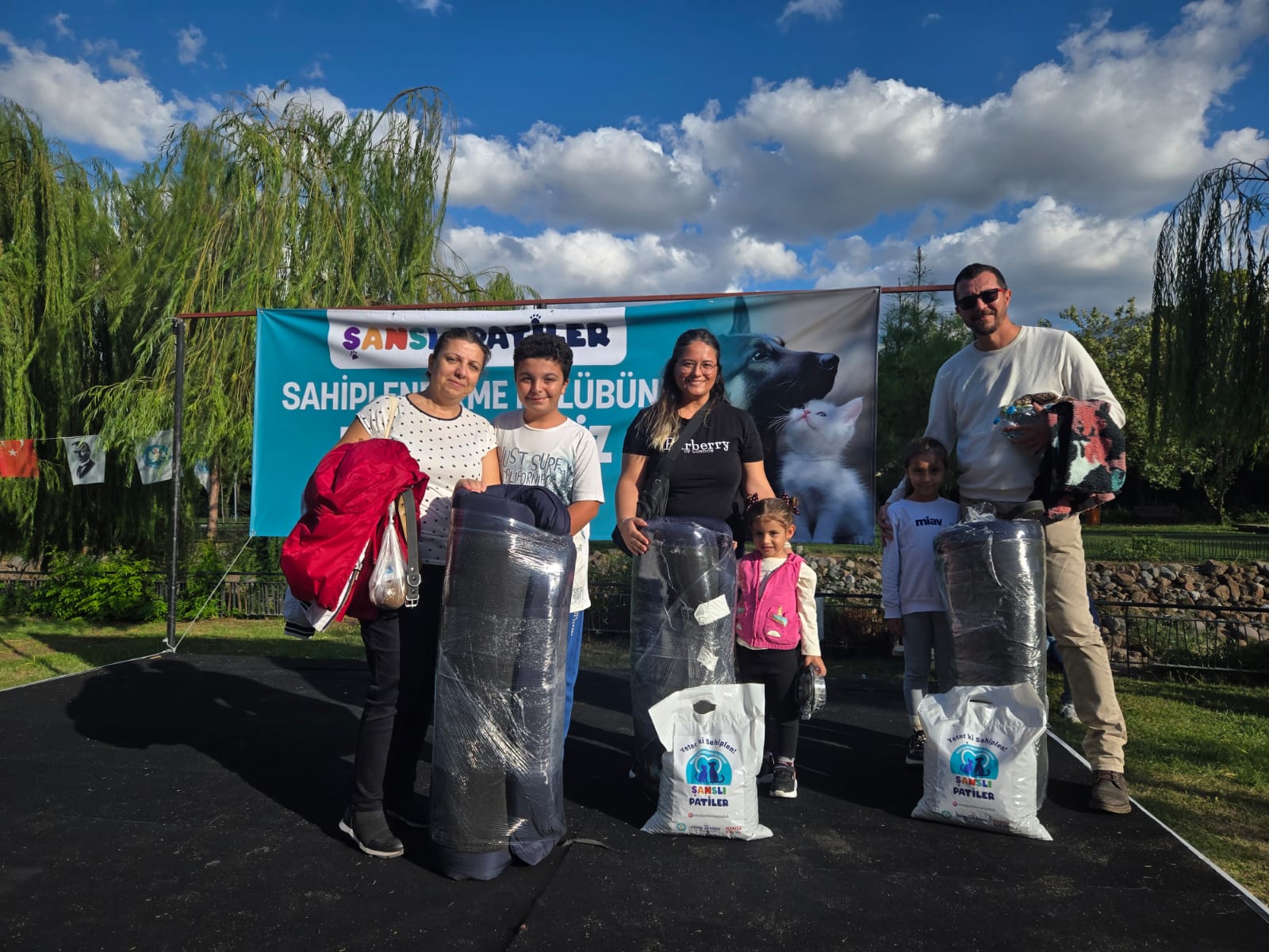 Manisa’da hayvanseverler buluştu