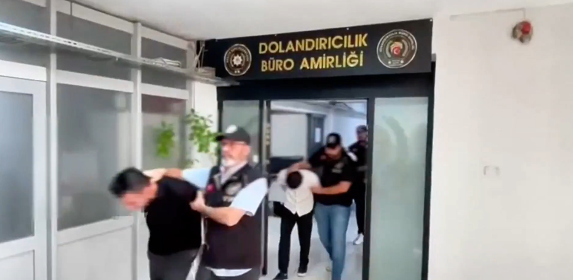 Manisa’da dolandırıcı şebekesine operasyon: 206 şahıs tutuklandı!