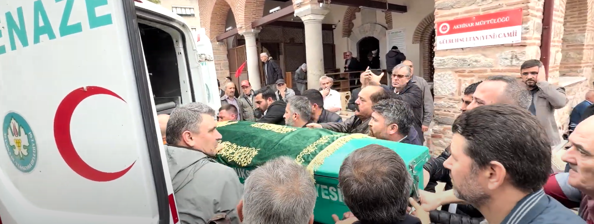 Manisa'da acı gün: İsmail Göksel ve Erol Şen toprağa verildi