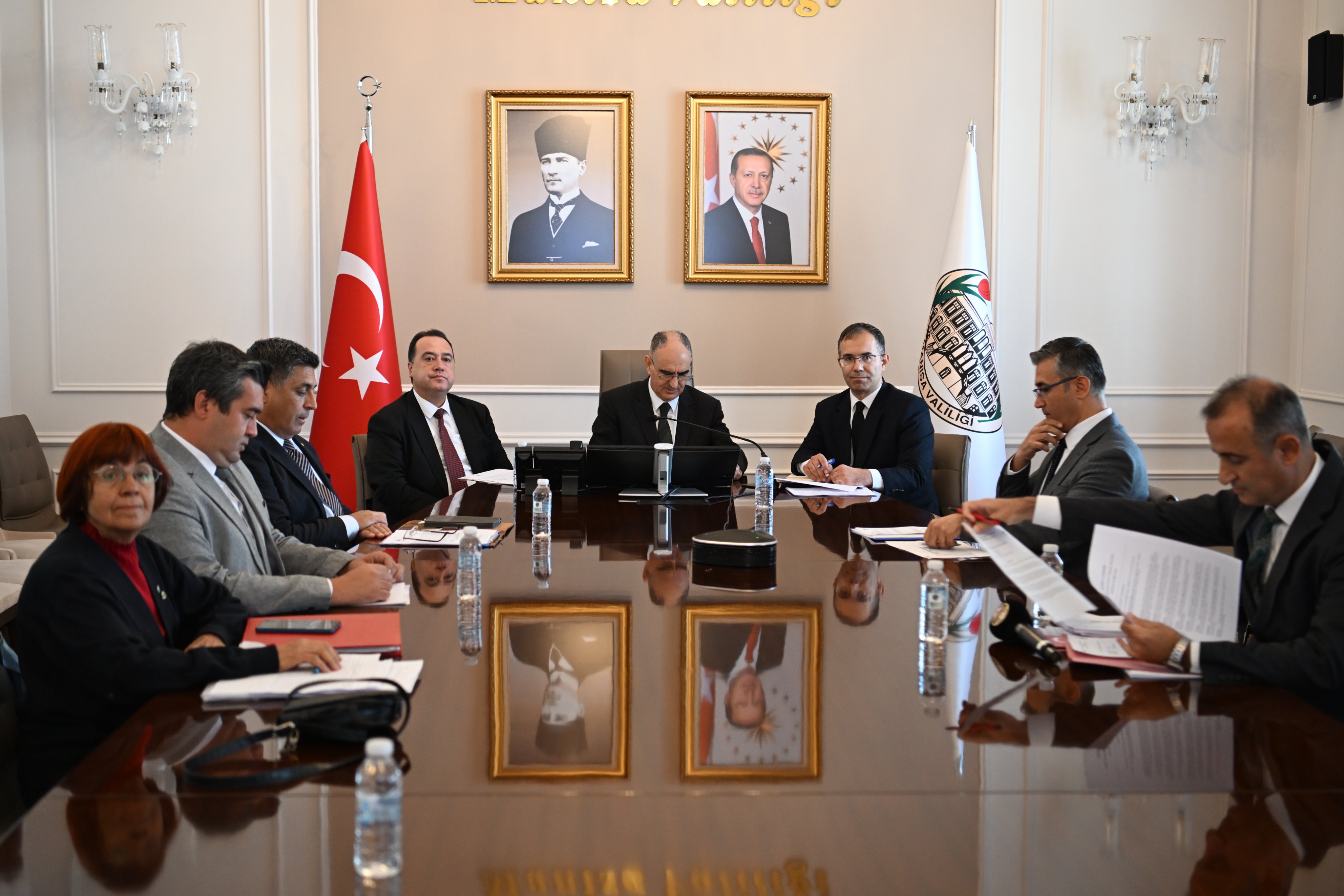 Manisa’da sahipsiz hayvanlar için yol haritası çizildi