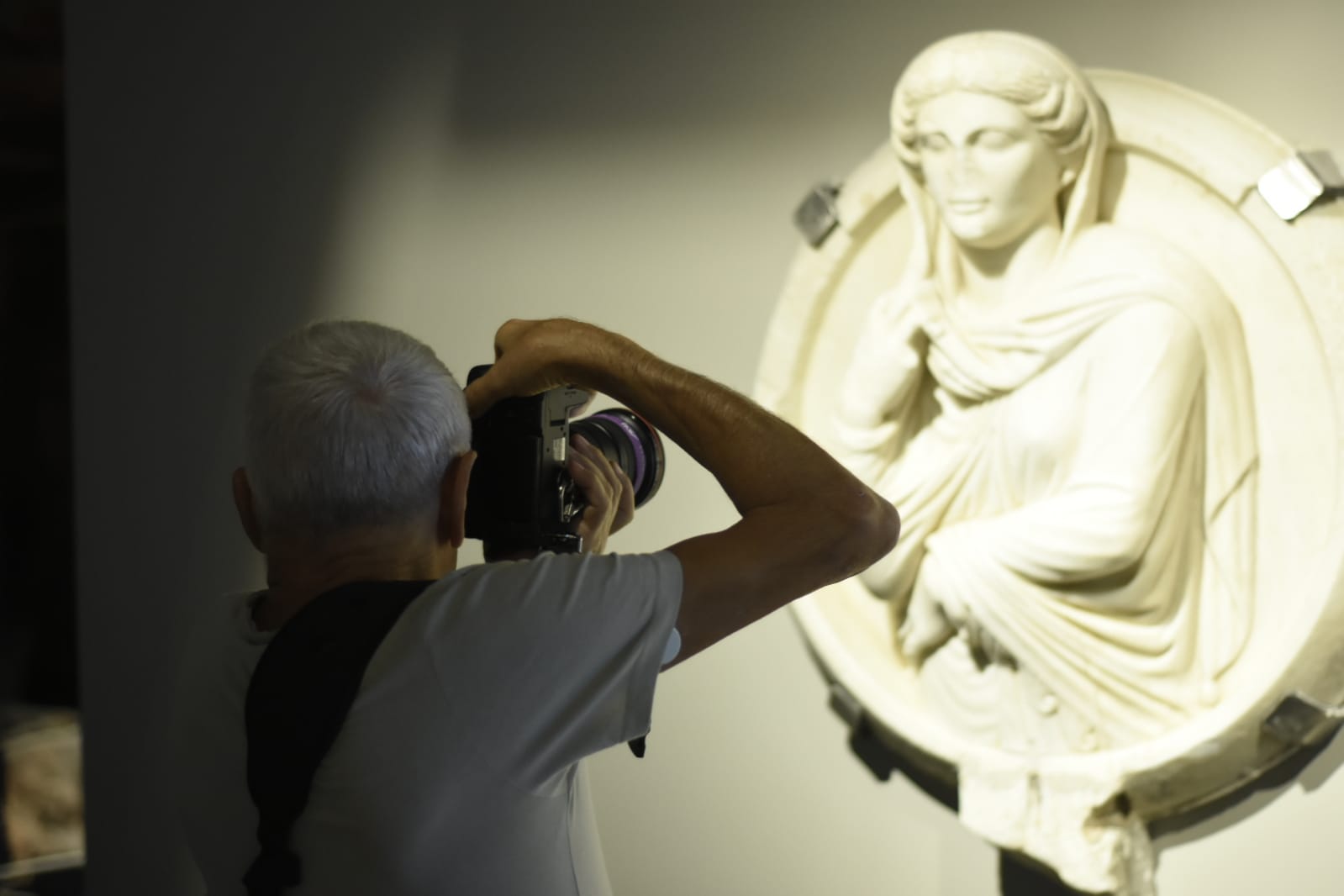 Manisa’nın tarihi dokusuna İtalyan objektifi