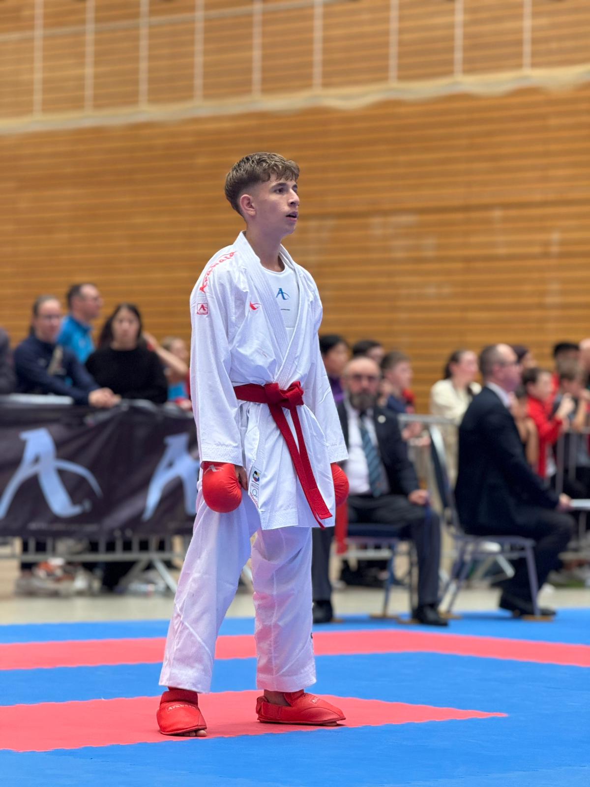 Manisalı karateciler Berlin’den madalyalarla döndü