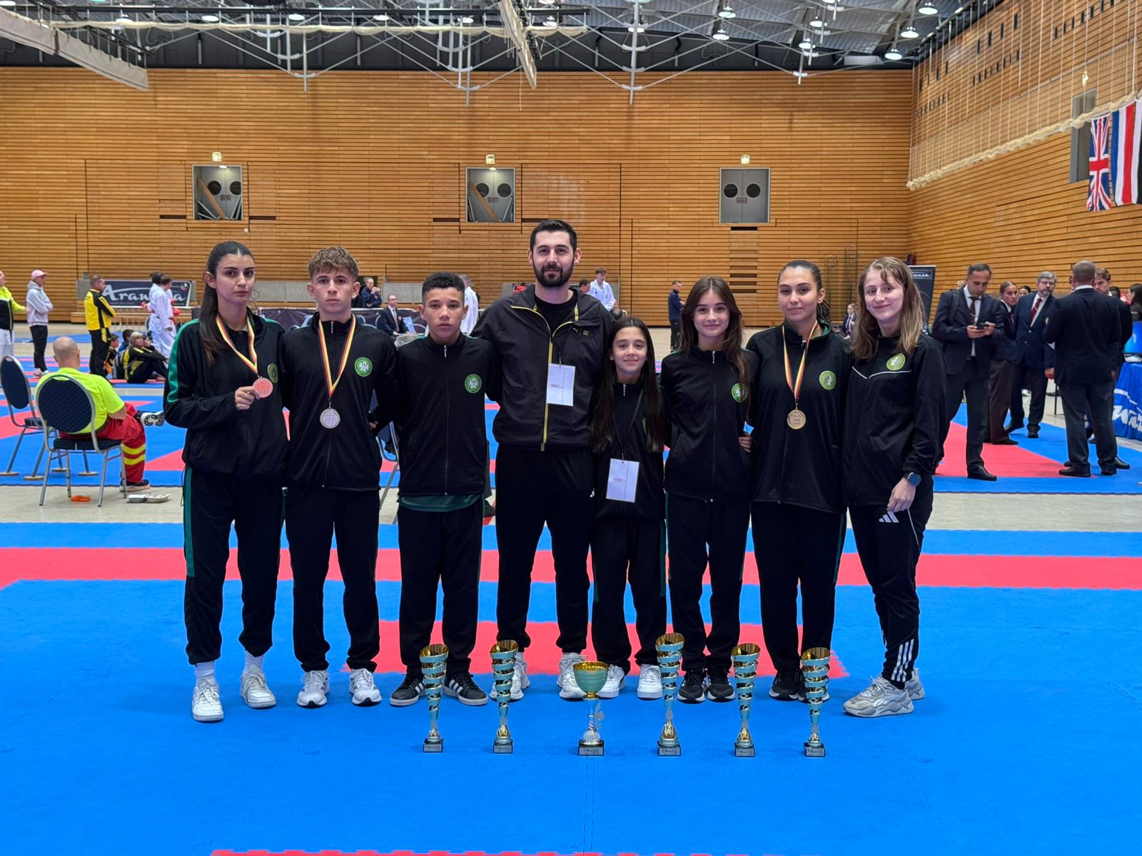 Manisalı karateciler Berlin’den madalyalarla döndü