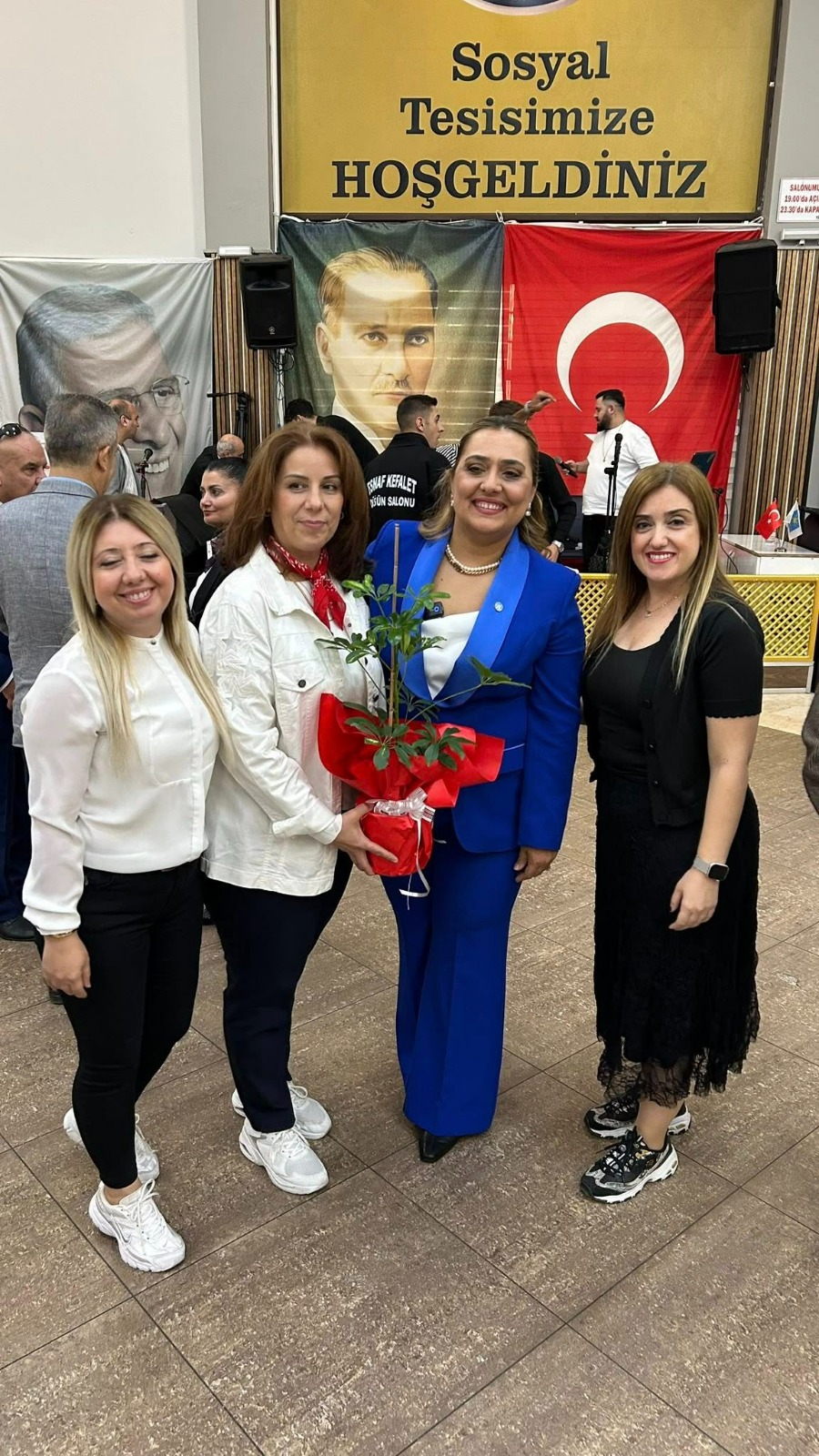 İYİ Parti Yunusemre’de güven tazelendi: Banu Elbirler yeniden İlçe Başkanı seçildi