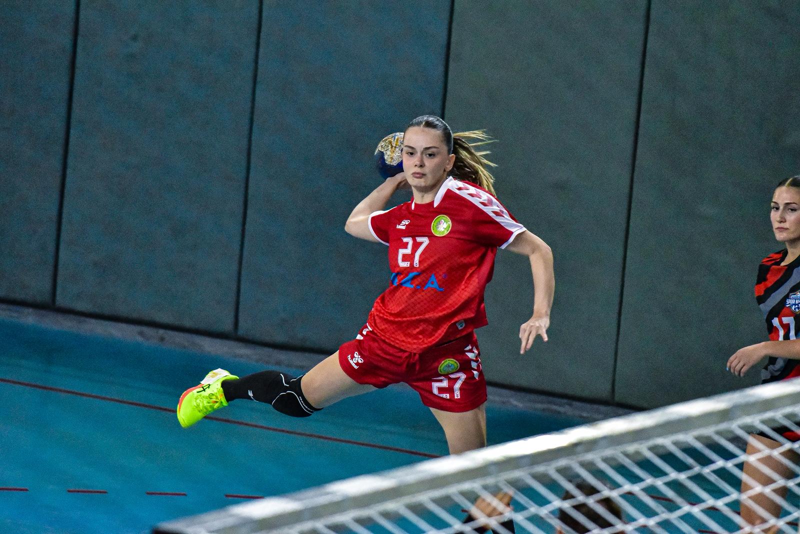 Manisa BBSK'dan hentbolda olağanüstü yükseliş: Liderlik koltuğuna oturdular