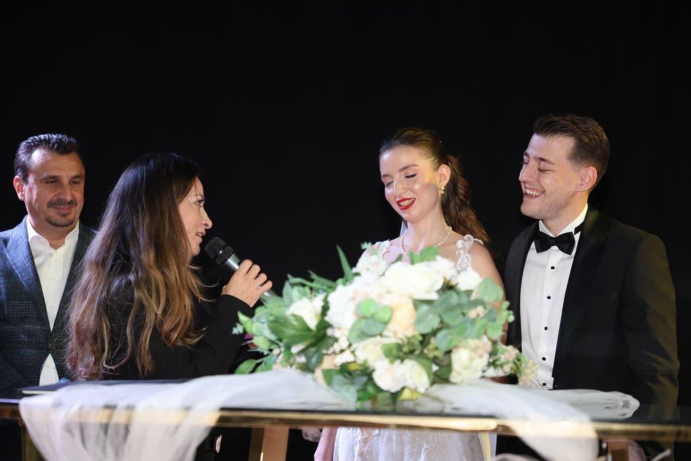 CHP Manisa'da Mutlu Gün: CHP Manisa Gençlik Kolları Başkanı Dünyaevine Girdi