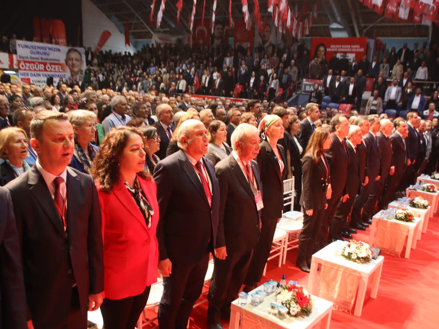 CHP Manisa’da büyük kongre: İlksen Özalper yeniden Başkan