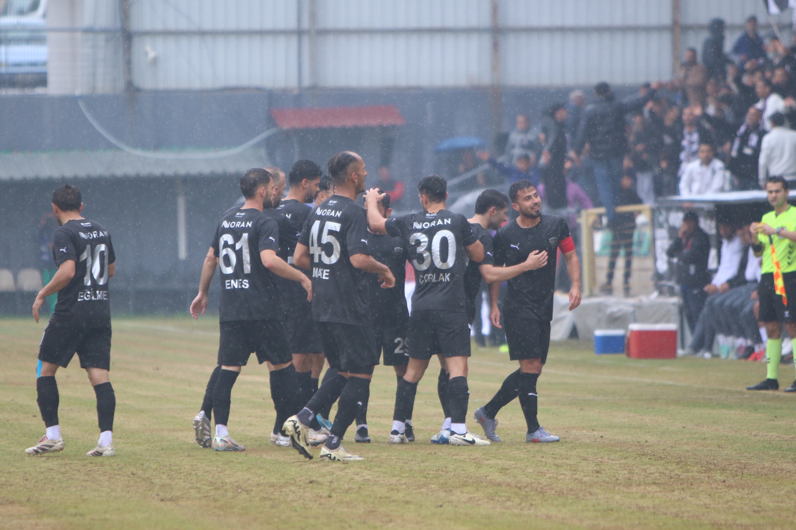 Manisaspor'dan büyük zafer: Aydınspor'a 4-0 fark attı!