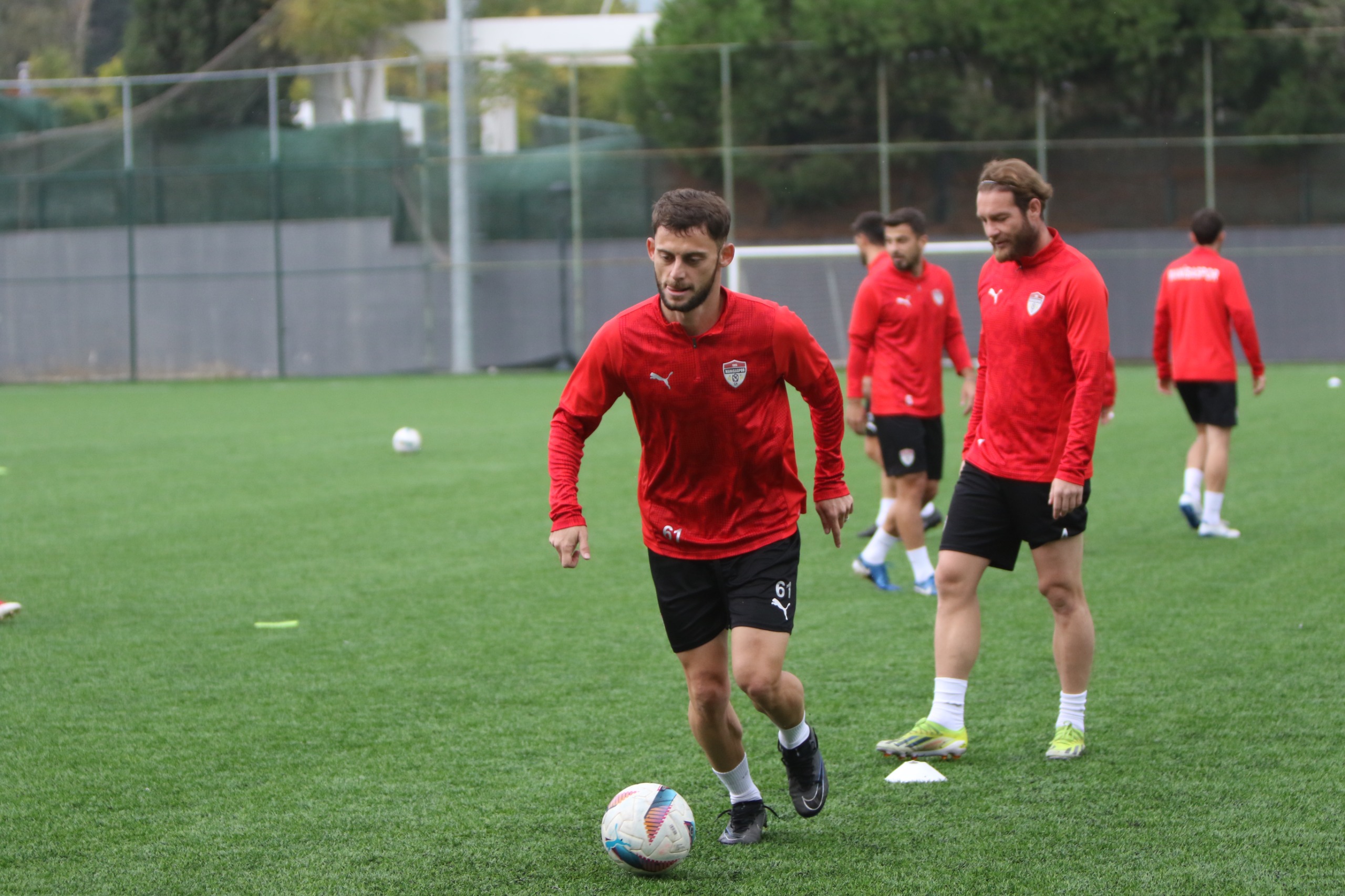 Manisaspor mücadeleye tam gaz devam ediyor