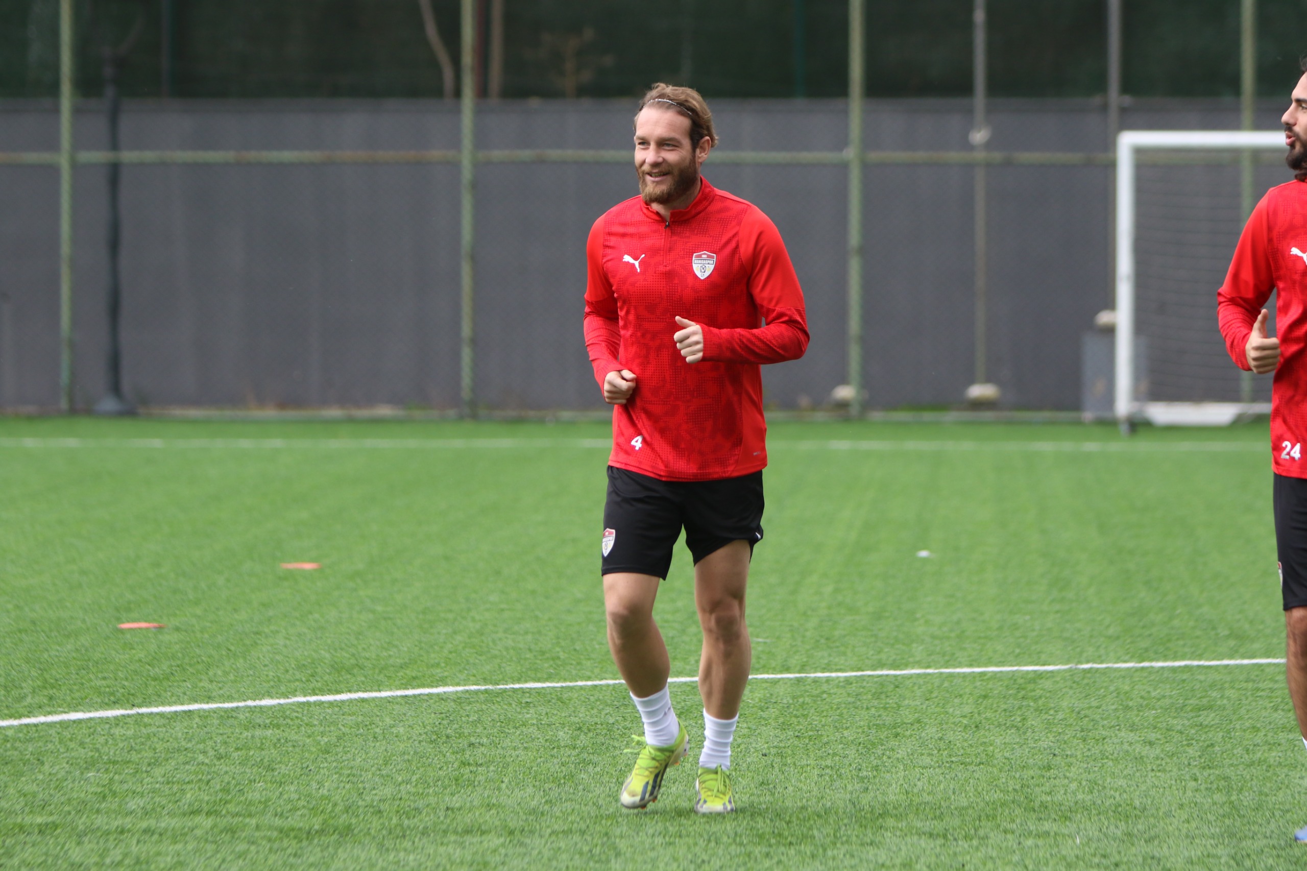 Manisaspor mücadeleye tam gaz devam ediyor