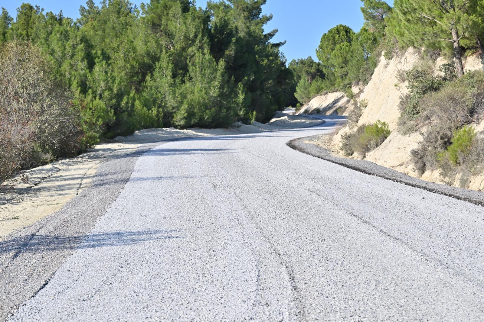 Manisa'nın ilçesinde yollar güzelleşiyor