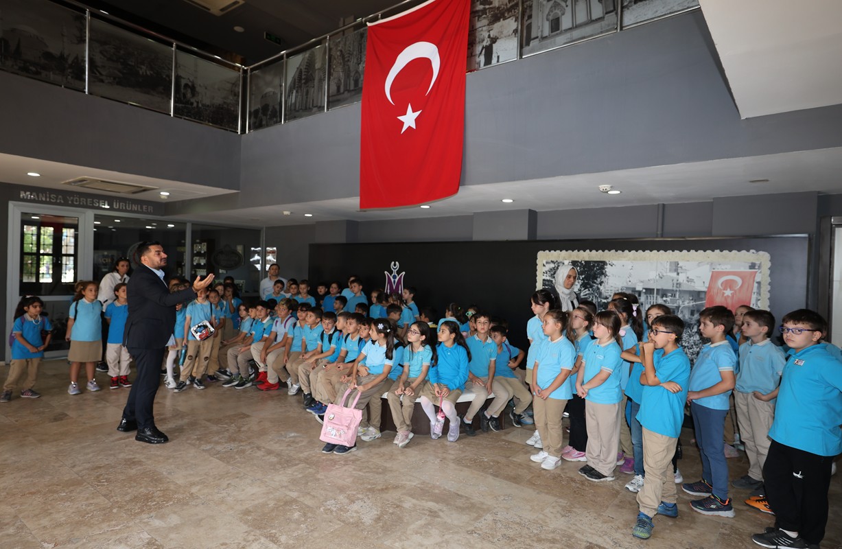 Manisa’da Kültür Buluşması Akhisarlı Öğrenciler Şehzadelerpark’ta (2)