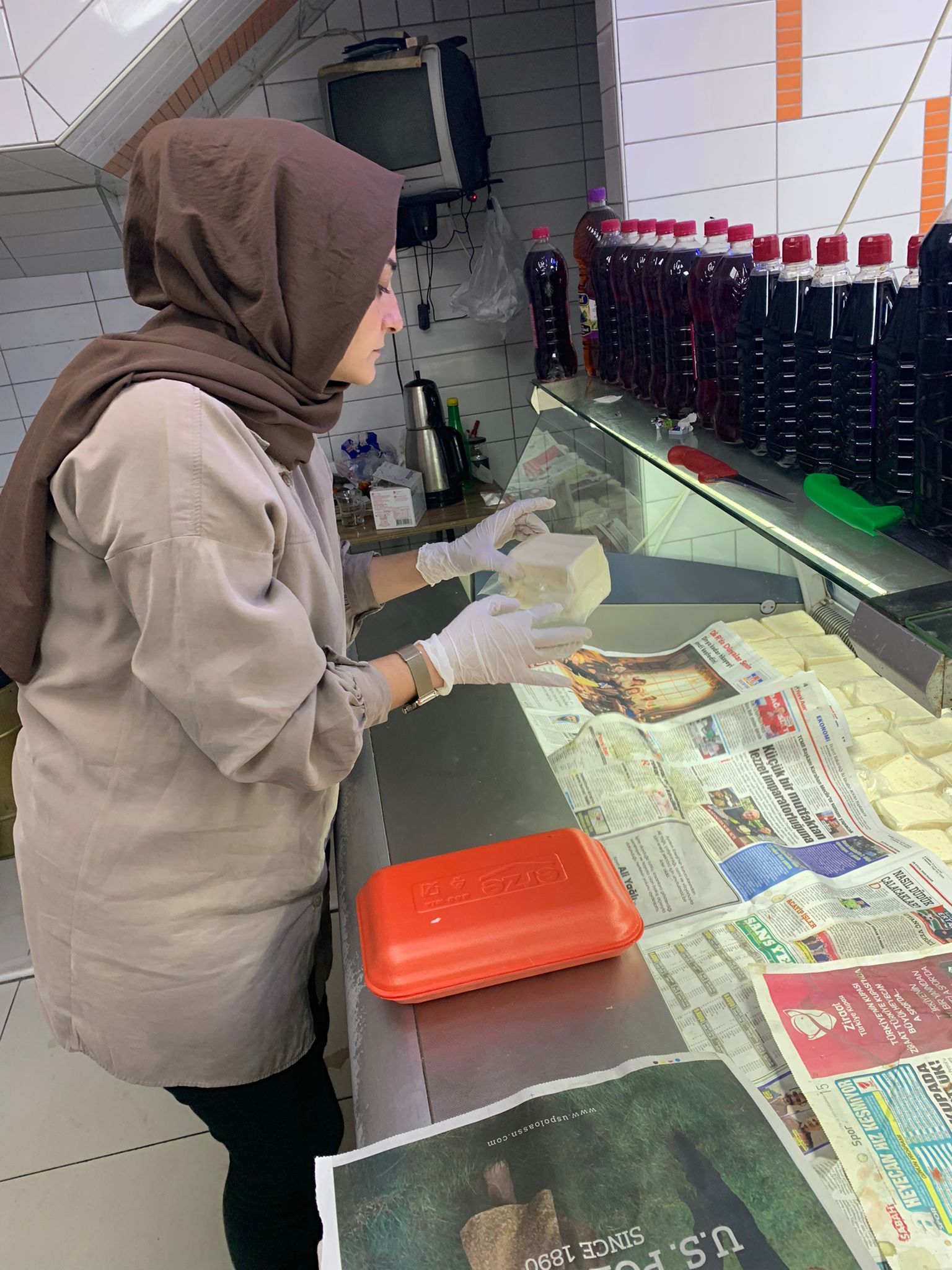 Manisa’da Sağlık Için Büyük Adım 49 Kilo Peynir Imha Edildi! (2)