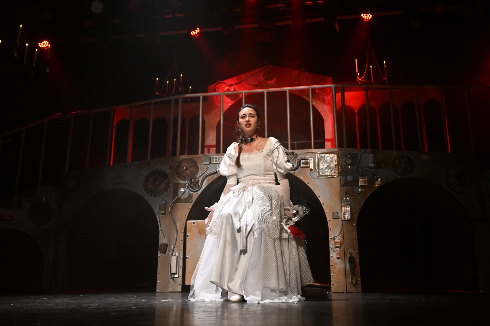 Manisa Şehir Tiyatrosu, Shakespeare’in ölümsüz aşkını sahneye taşıyor