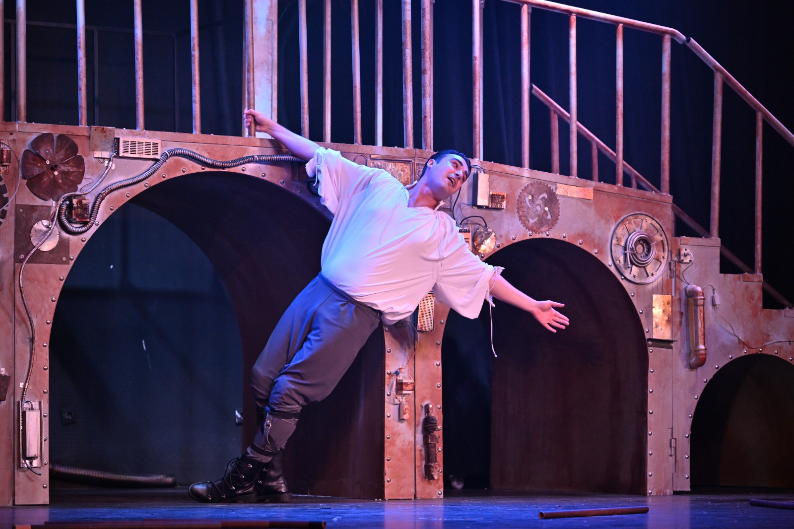 Manisa Şehir Tiyatrosu, Shakespeare’in ölümsüz aşkını sahneye taşıyor