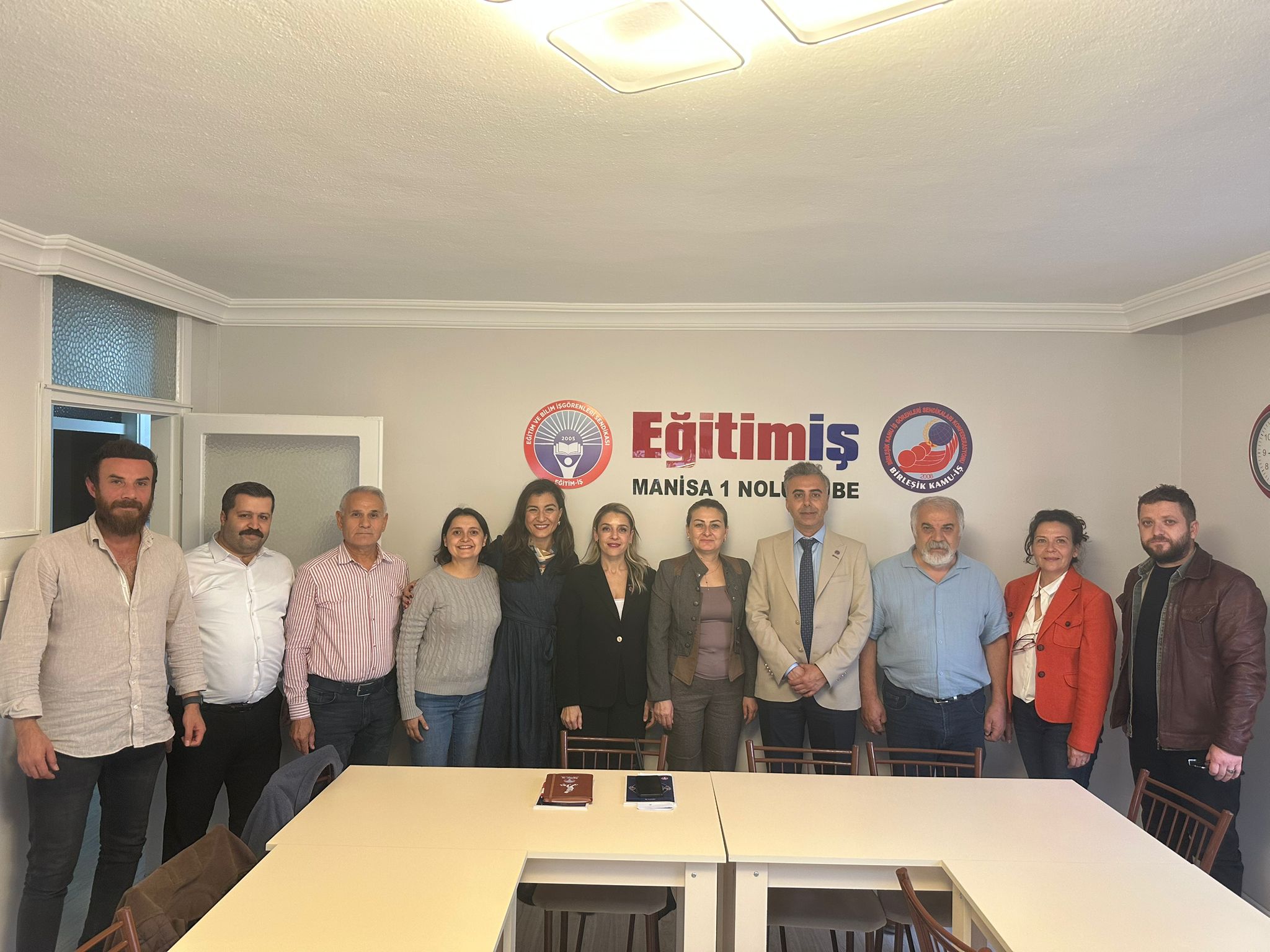 Eğitim-İş Manisa’da yöneticilere bilinç ve dayanışma eğitimi
