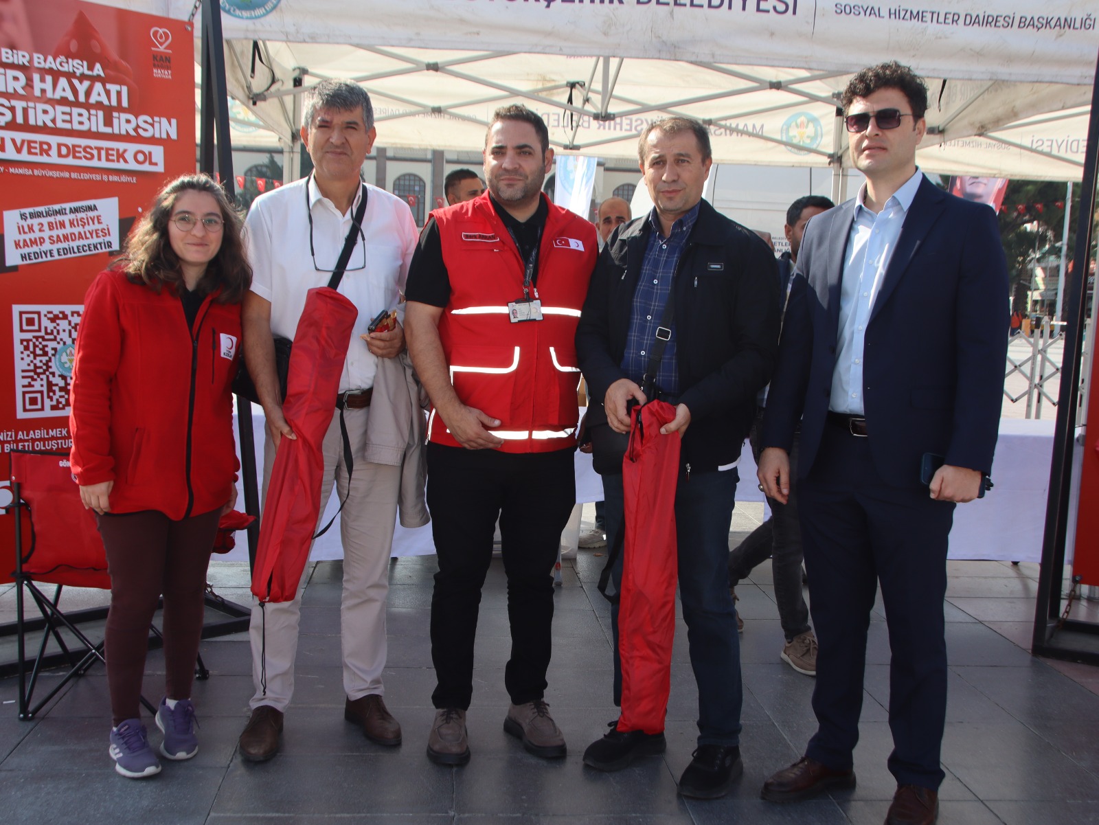 Manisa’da Kızılay’dan kan bağışı kampanyası: İlk 2 bin bağışçıya hediye verildi!